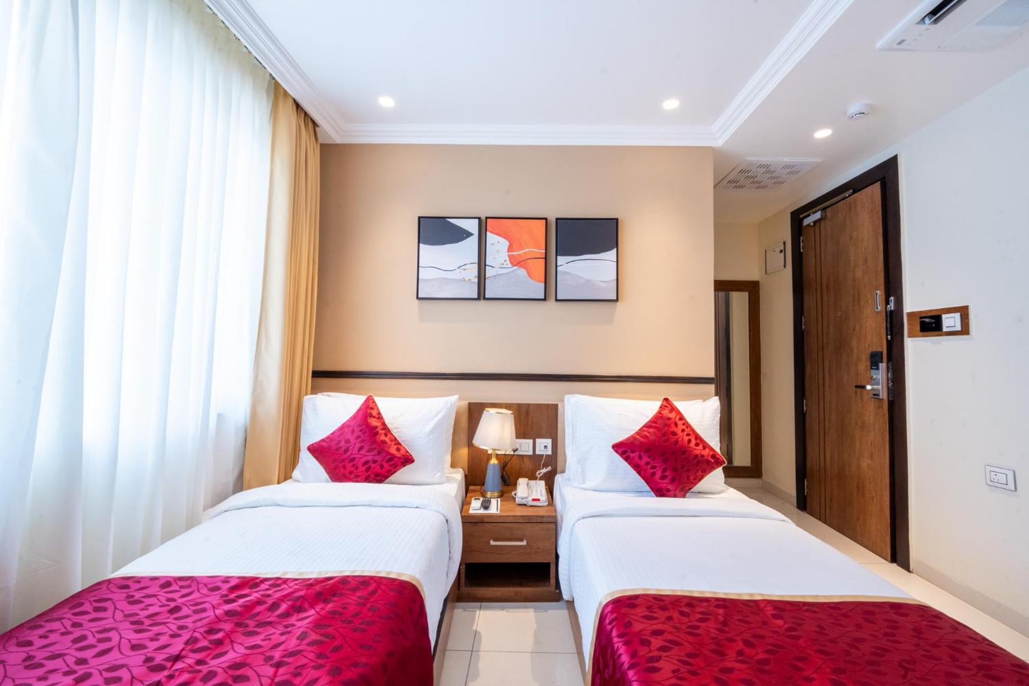 Hotel Ramee Tarang Indore