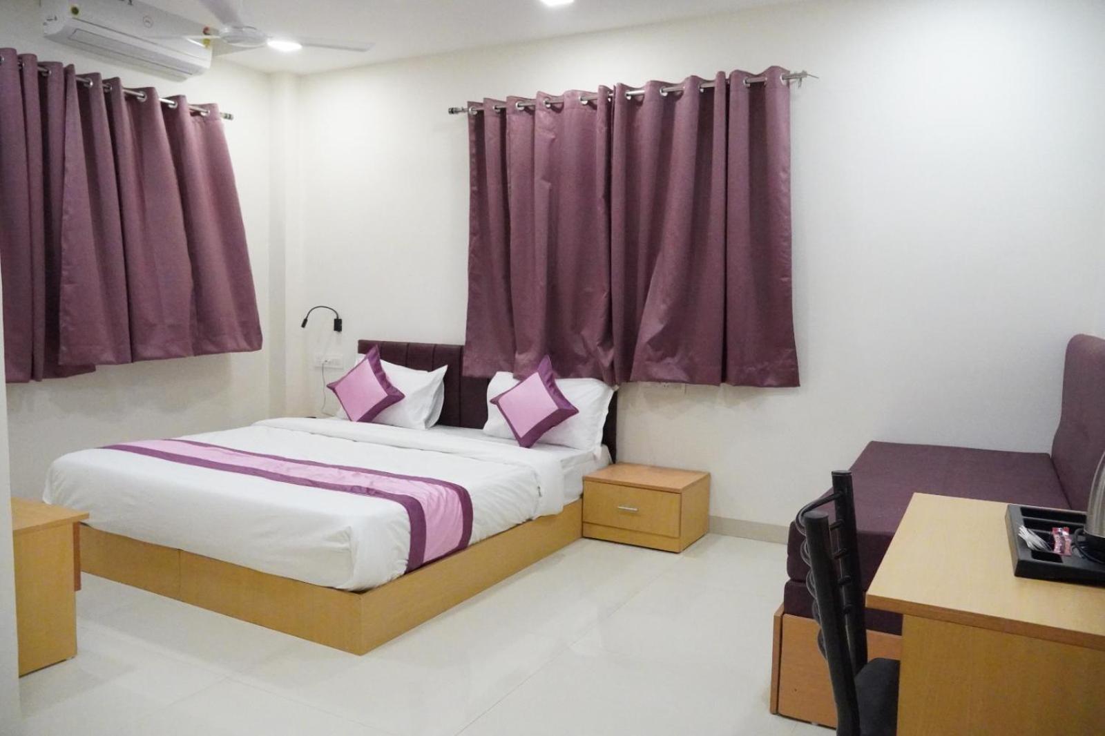 Konark Nest-vijay Nagar Hotel 2*