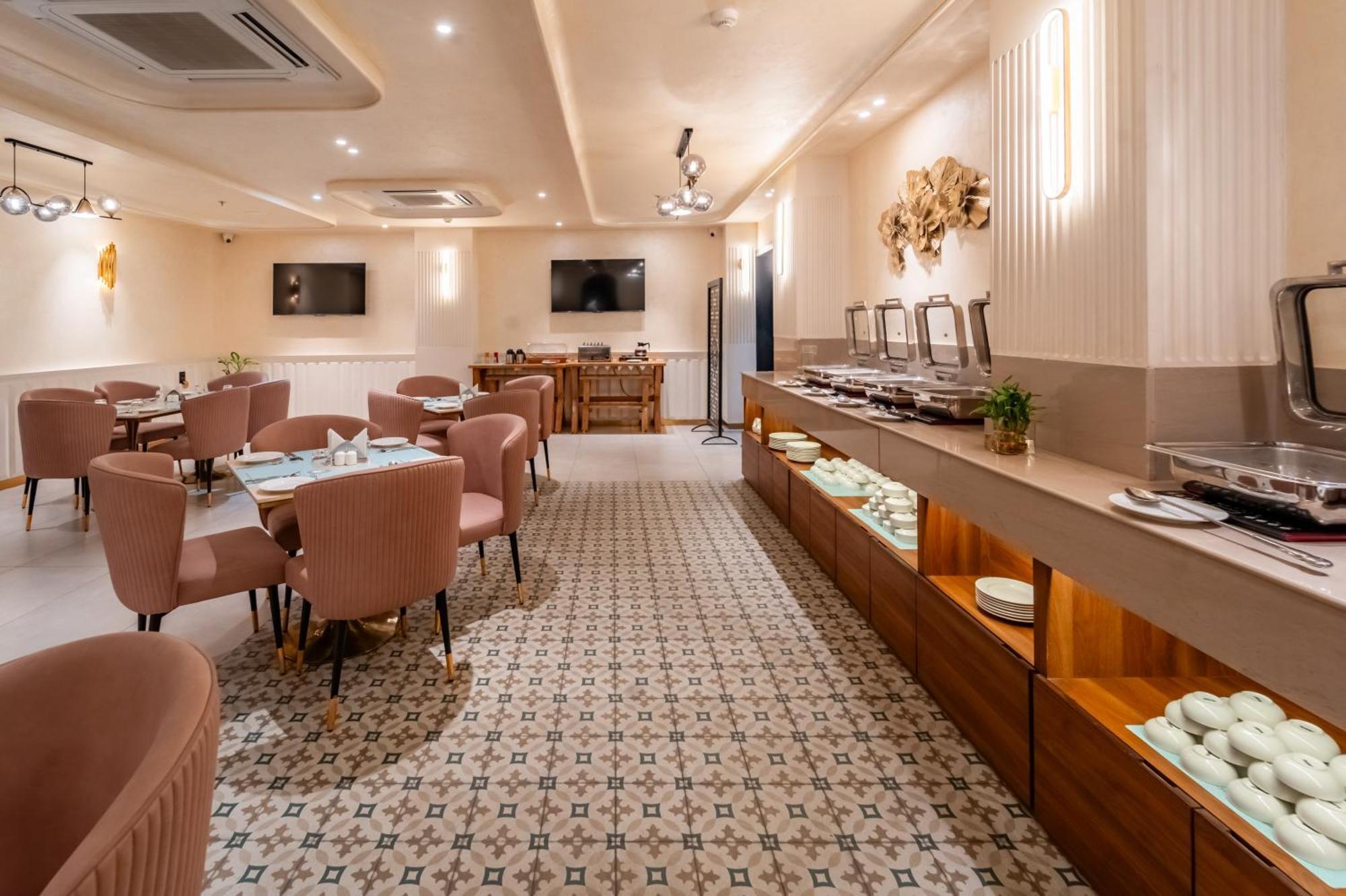Hotel Playsales Scarlet Vijay Nagar Indore