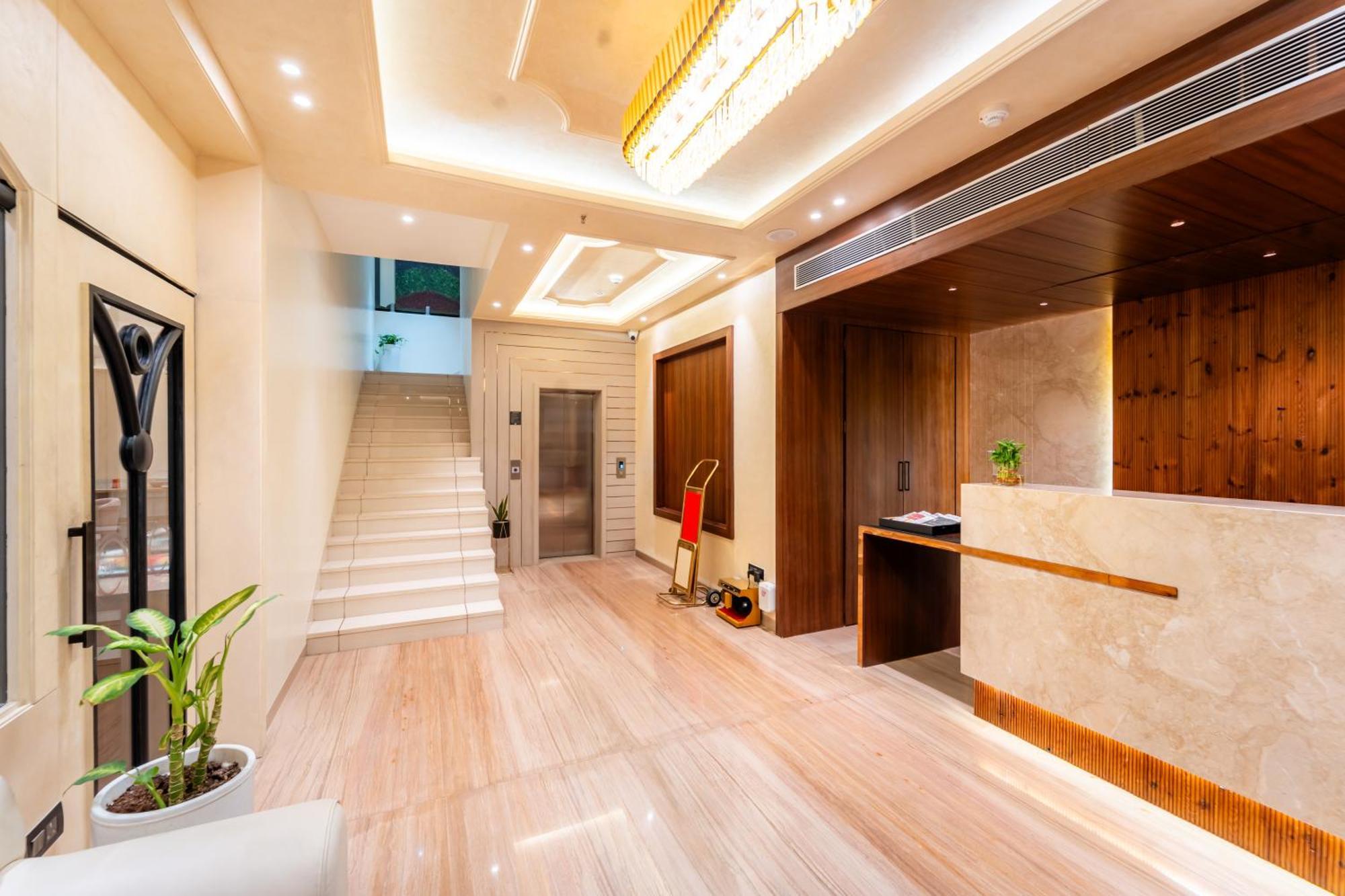 Hotel Playsales Scarlet Vijay Nagar Indore