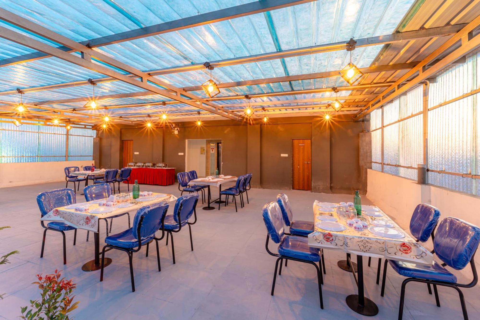 Treebo Pure Earth Stay, Vijay Nagar Hotel