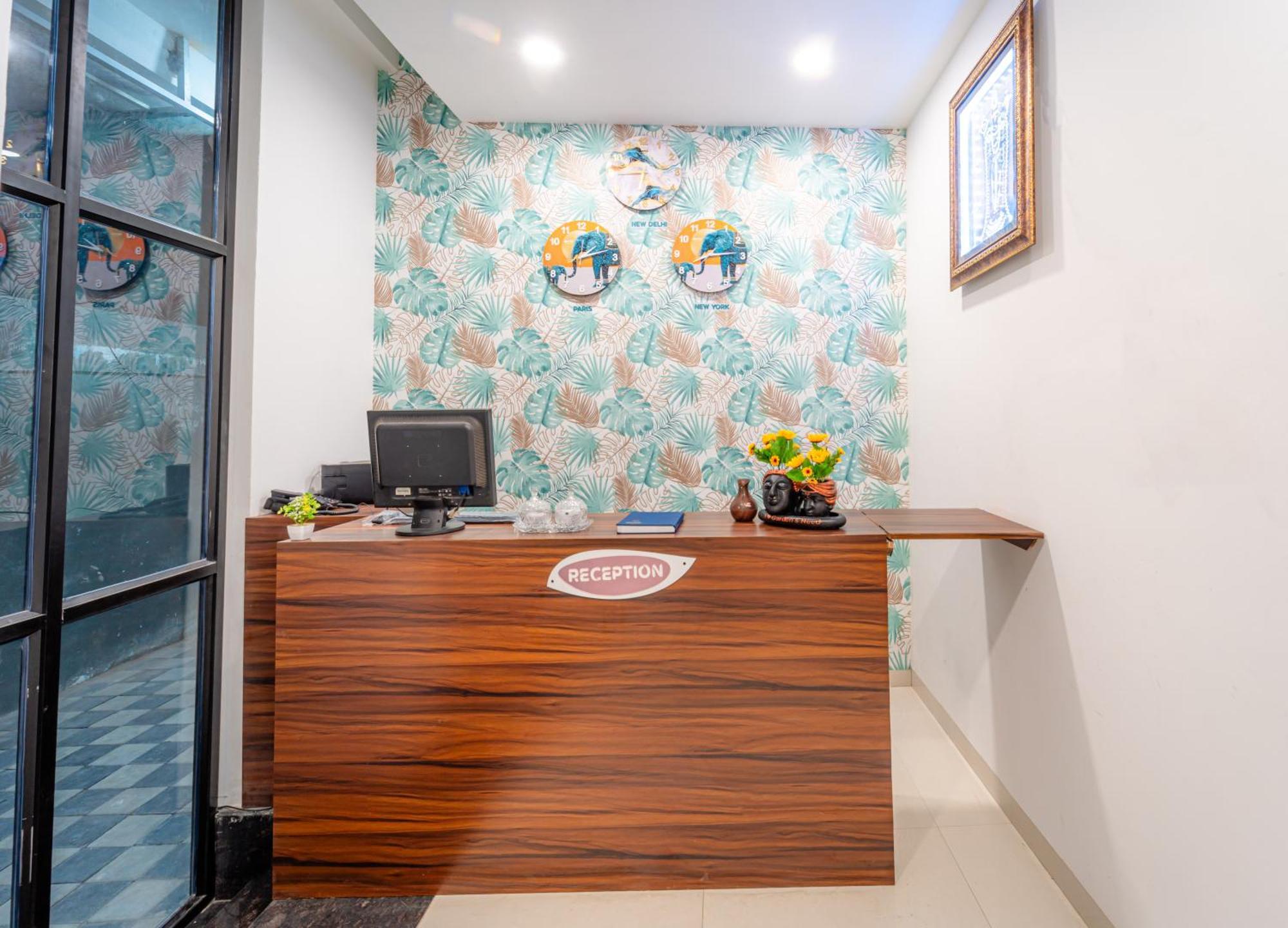 Hotel Treebo Pure Earth Stay, Vijay Nagar Indore
