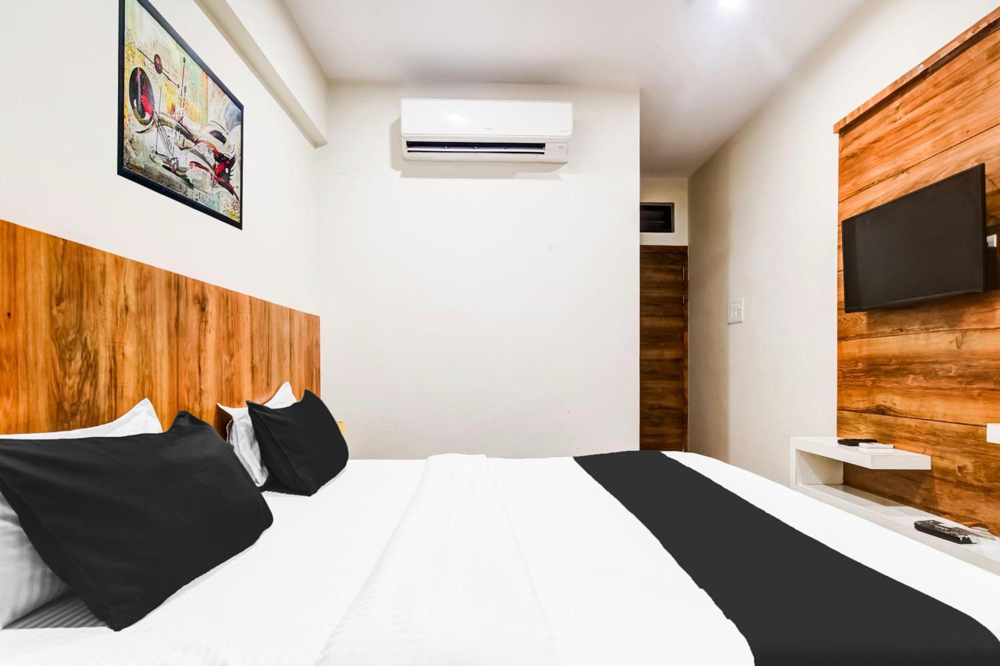 Super O Jawahar Marg Formerly Virat Hotel 3*