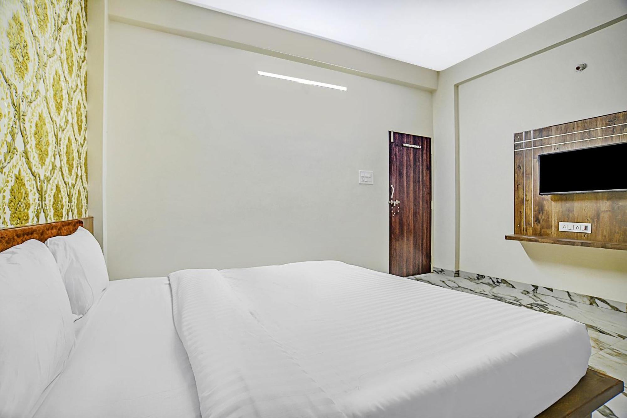Collection O Verena 4* Indore