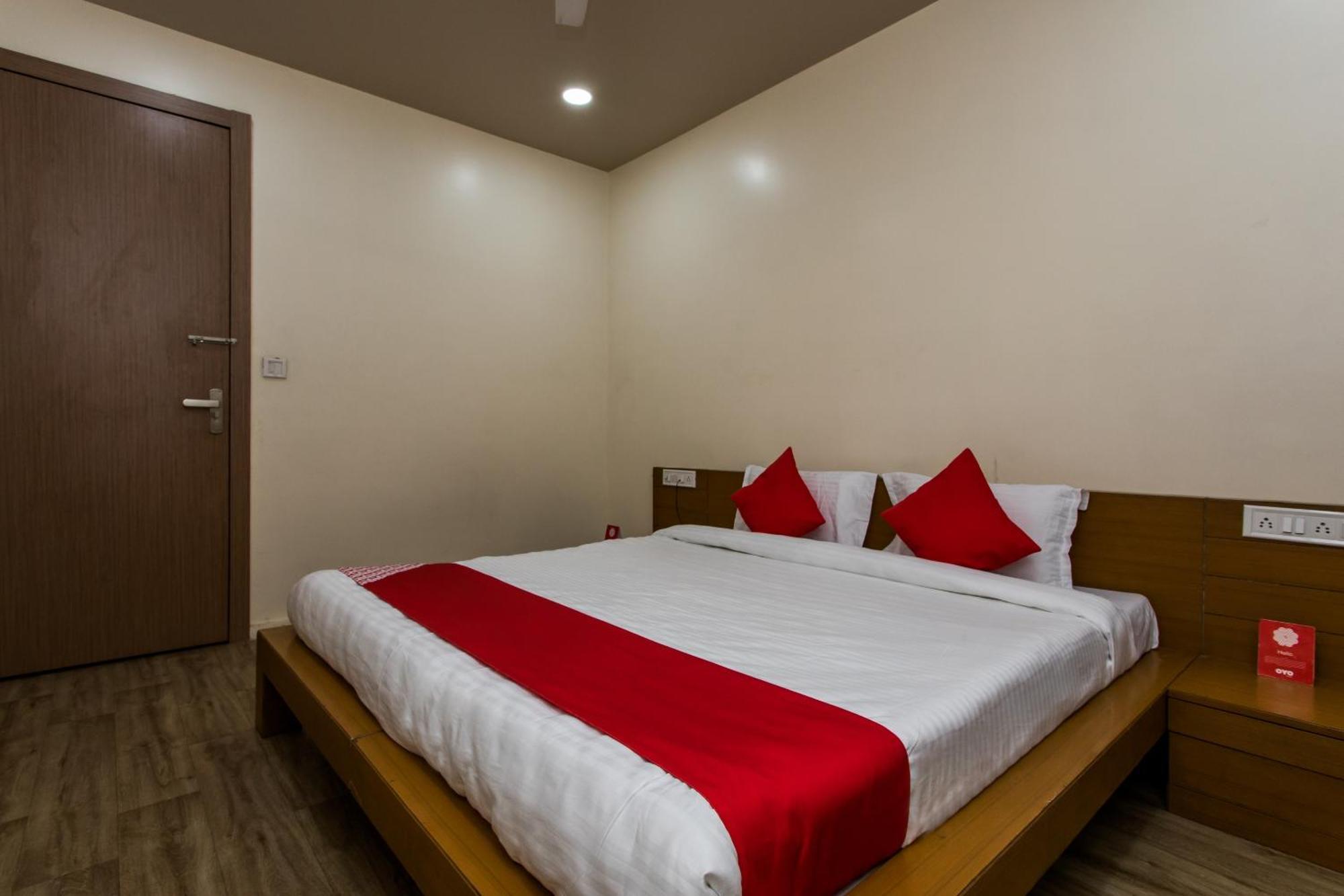O Riddhi Siddhi Hotel Indore