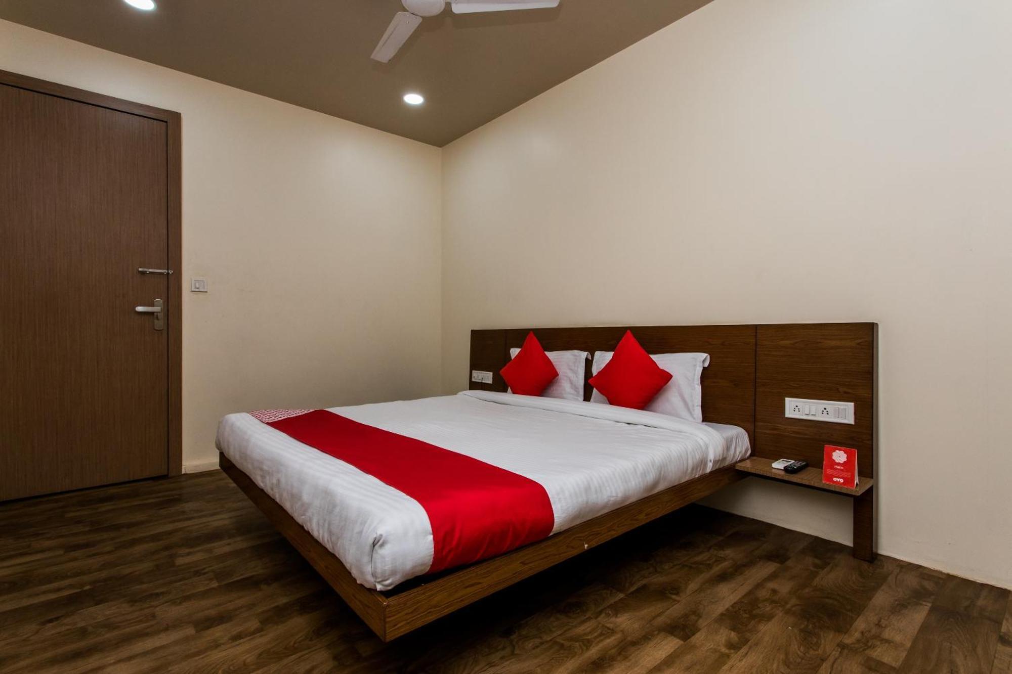 Hotel O Riddhi Siddhi Indore