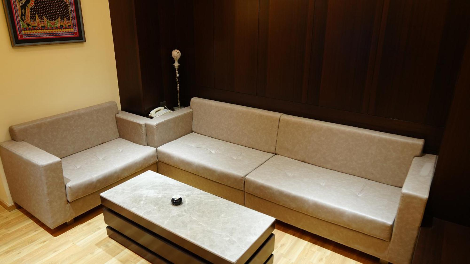 Hotel International Convention Center 4*