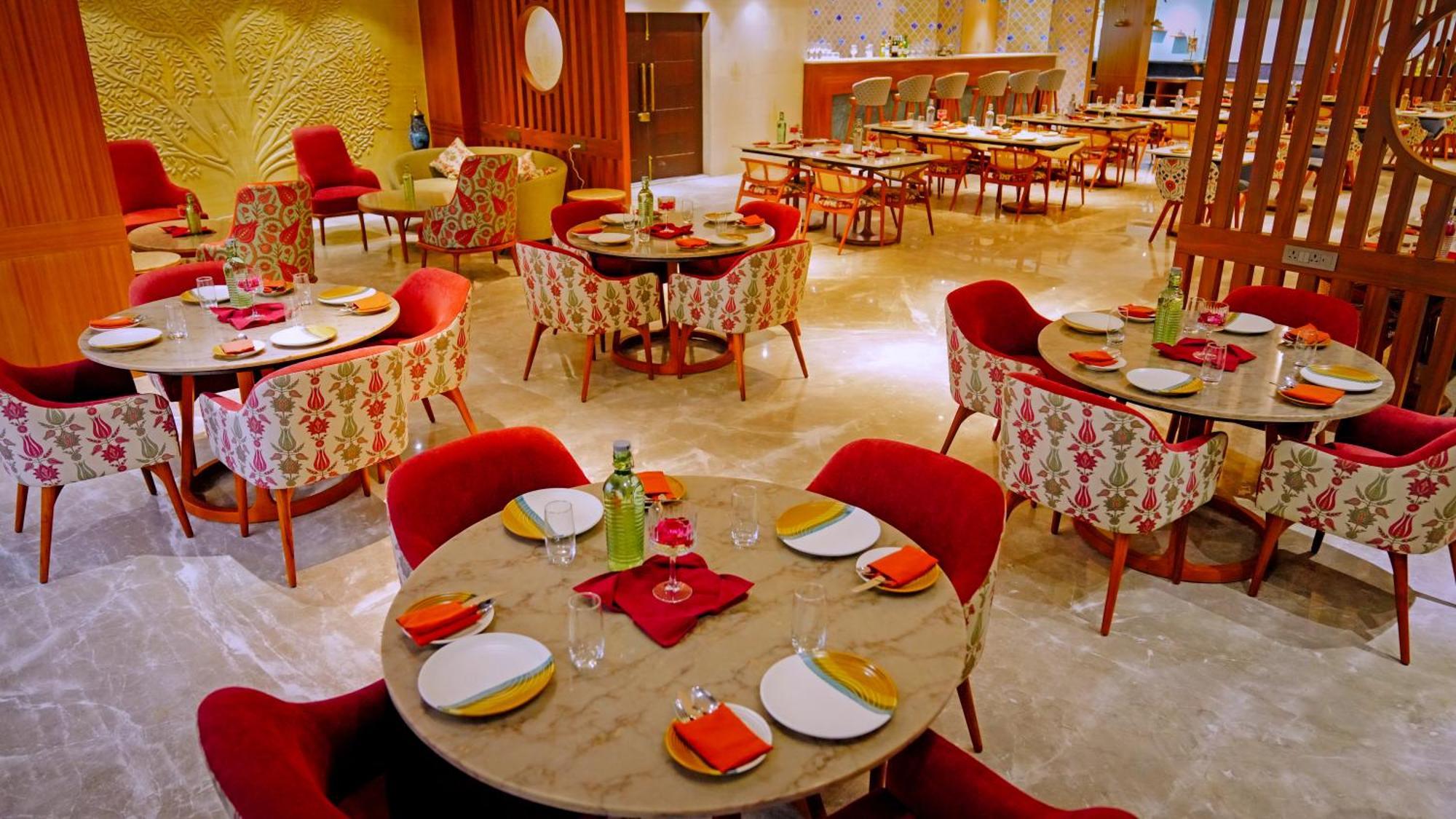 Hotel International Convention Center 4*