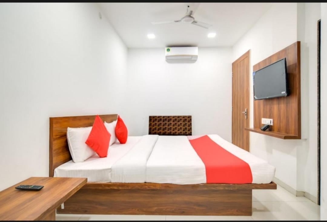 Apple Hotel 3*