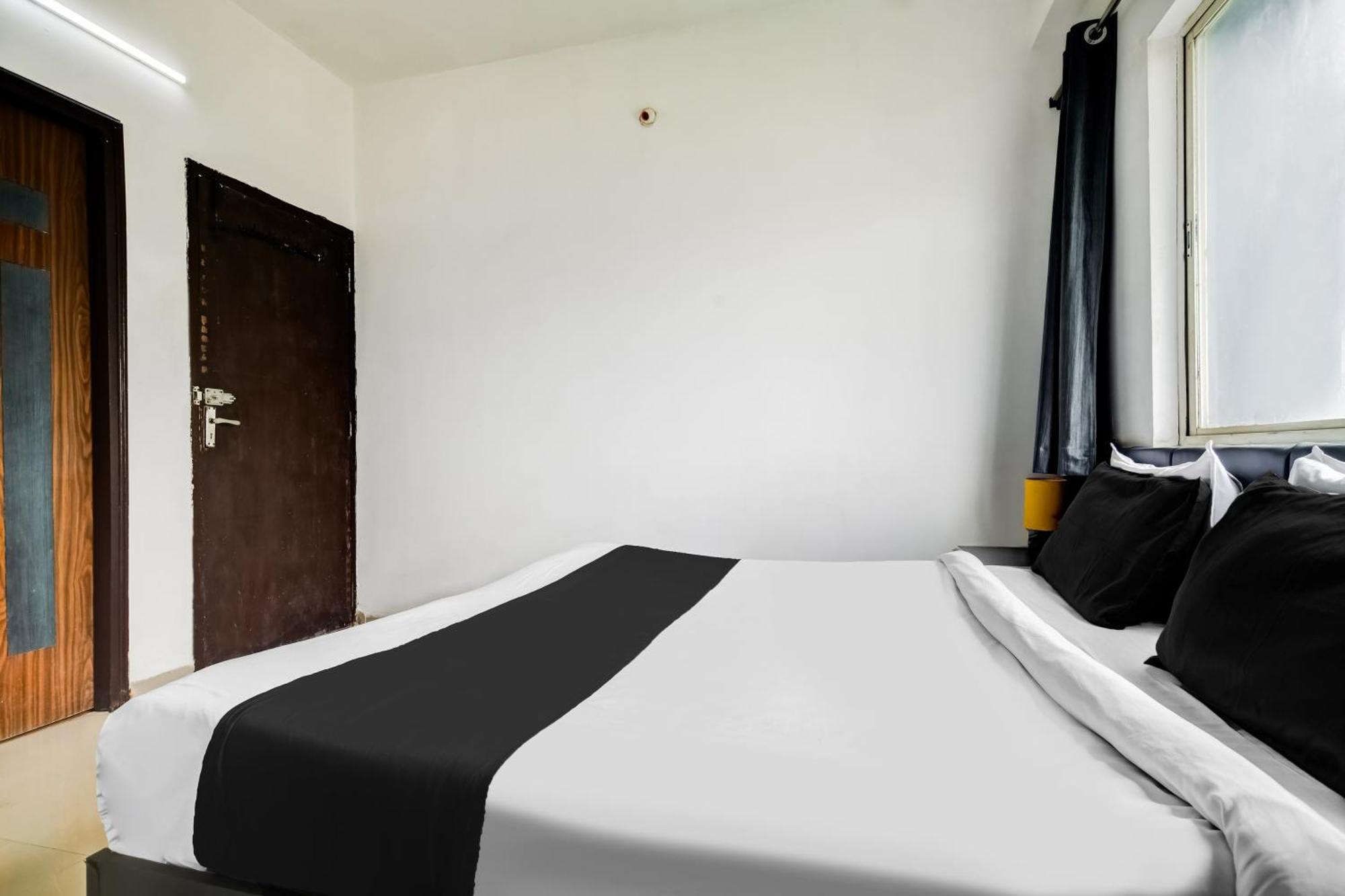 Super O Indraprasth Hotel 3*
