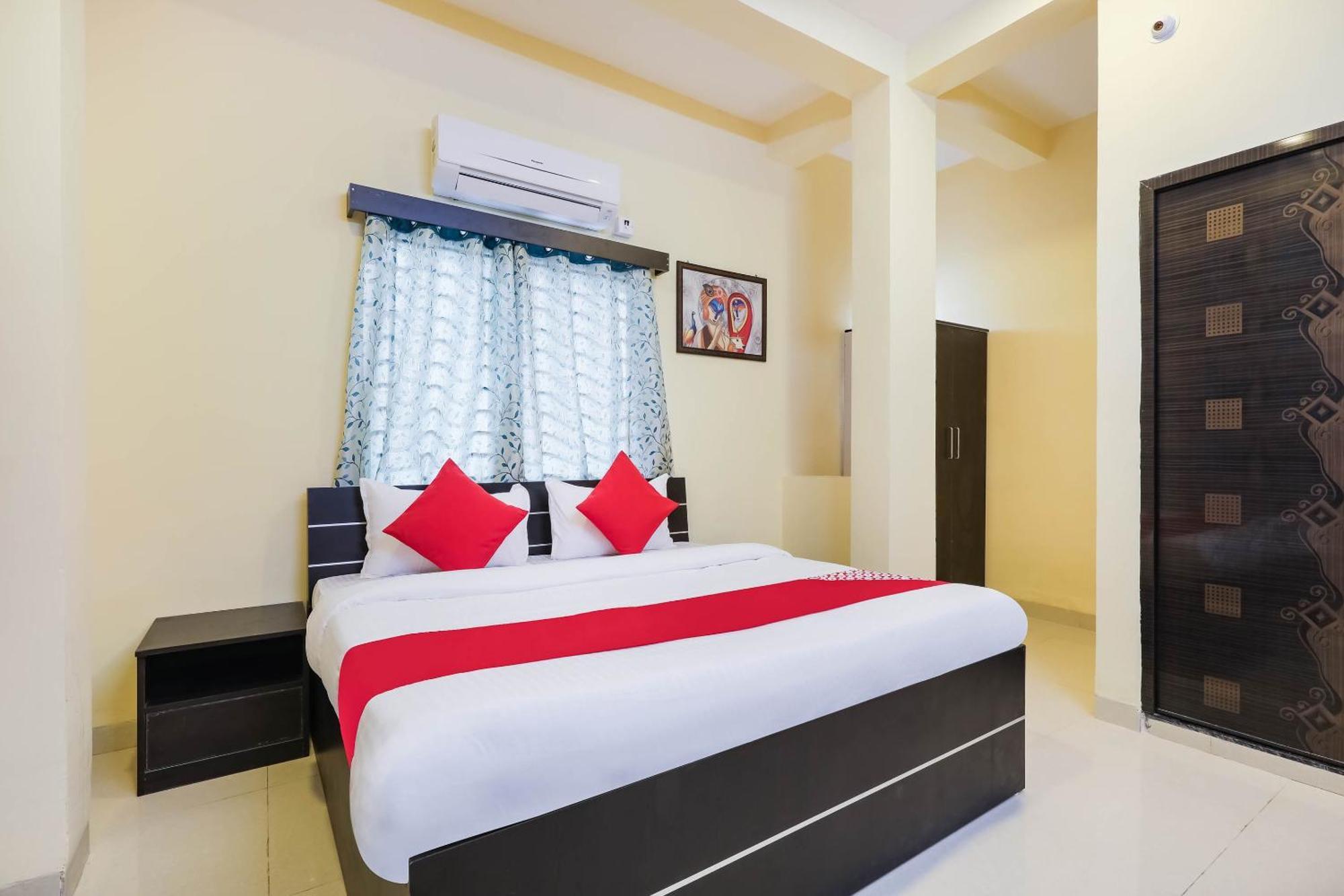 O The Dreams Hotel Indore