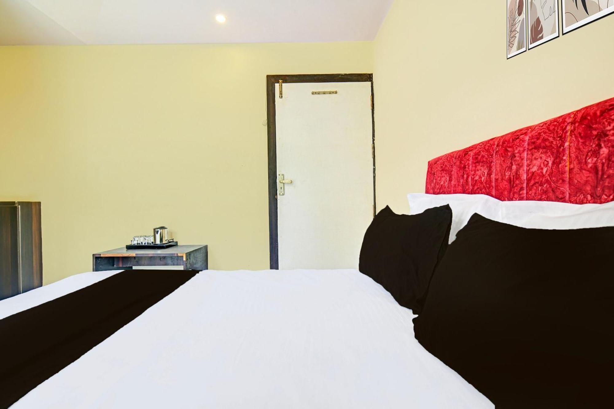 O Paradise Hotel Indore