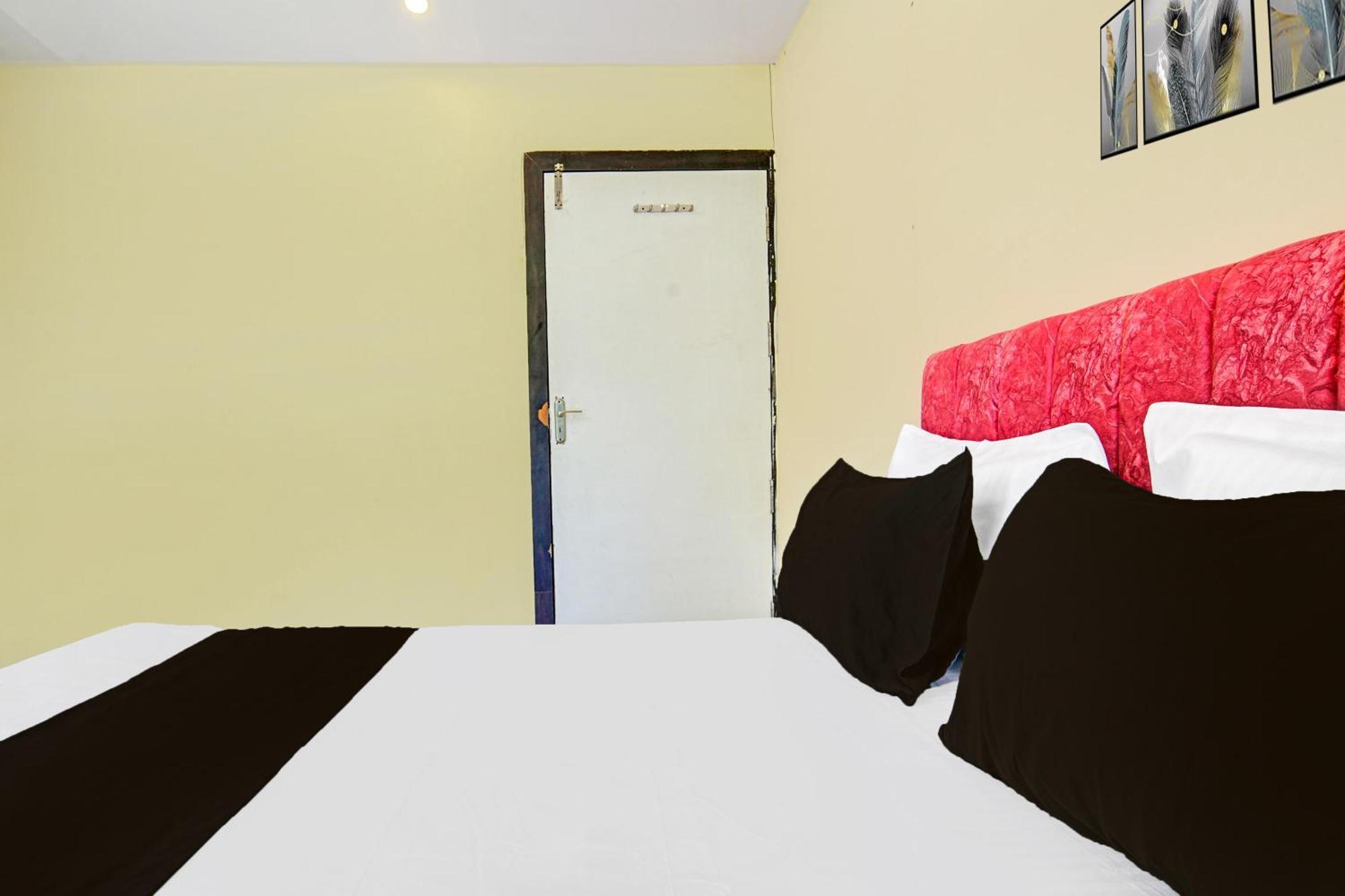 Hotel O Paradise 3*