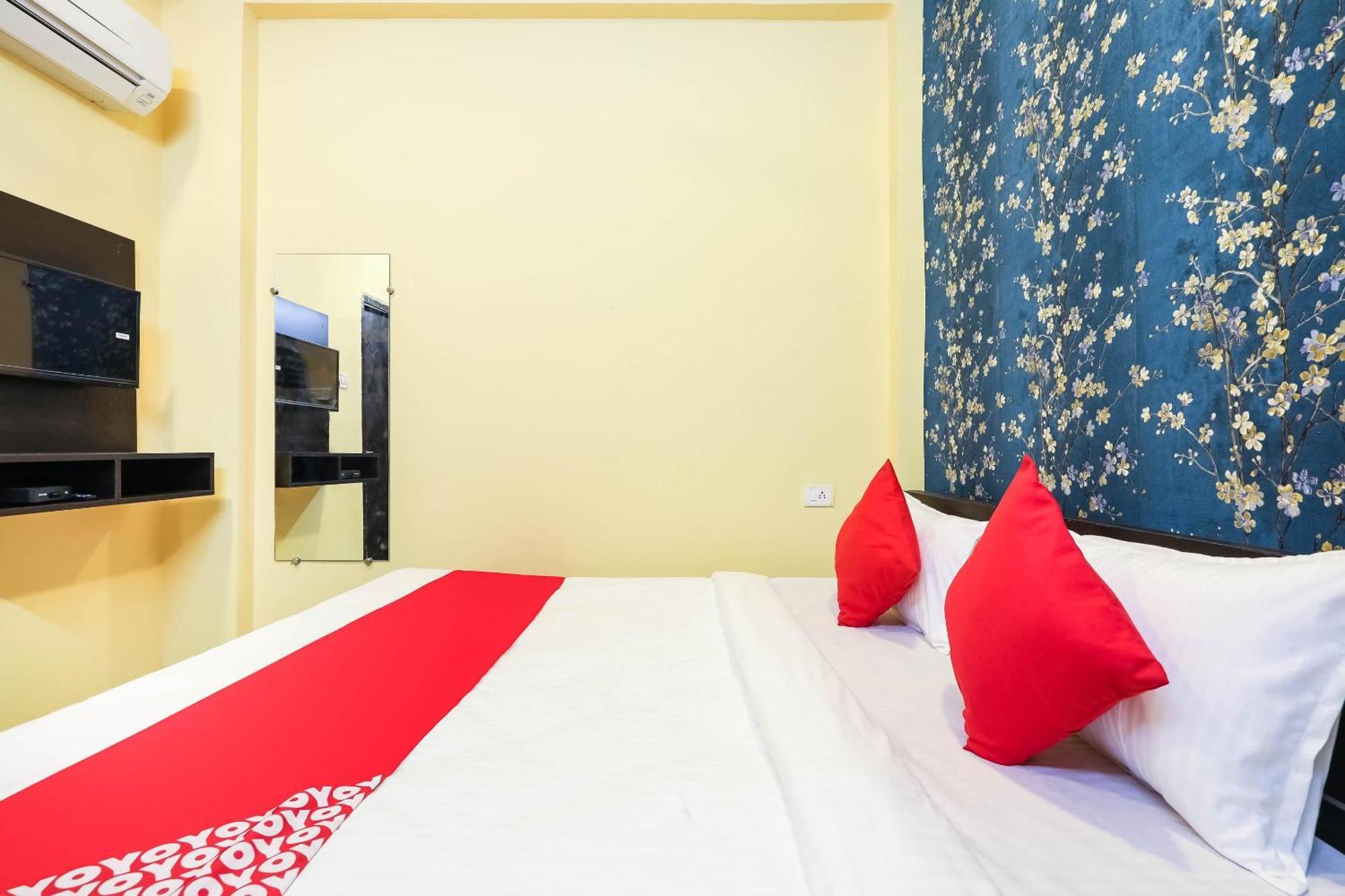 O The Dreams Hotel Indore