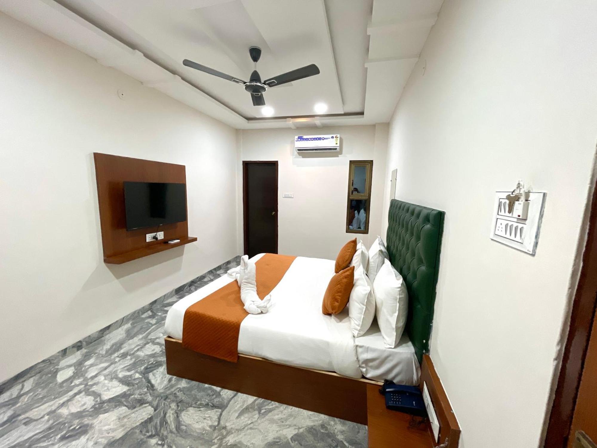 Hotel O Kamari *