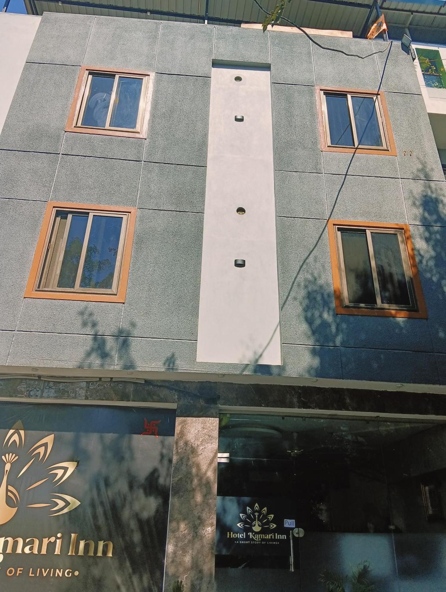Hotel O Kamari Indore