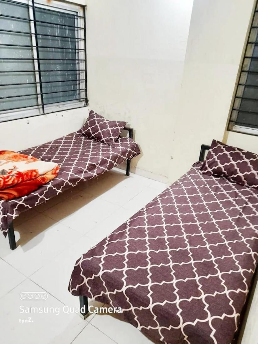 Aashiyana Boys Hostel *