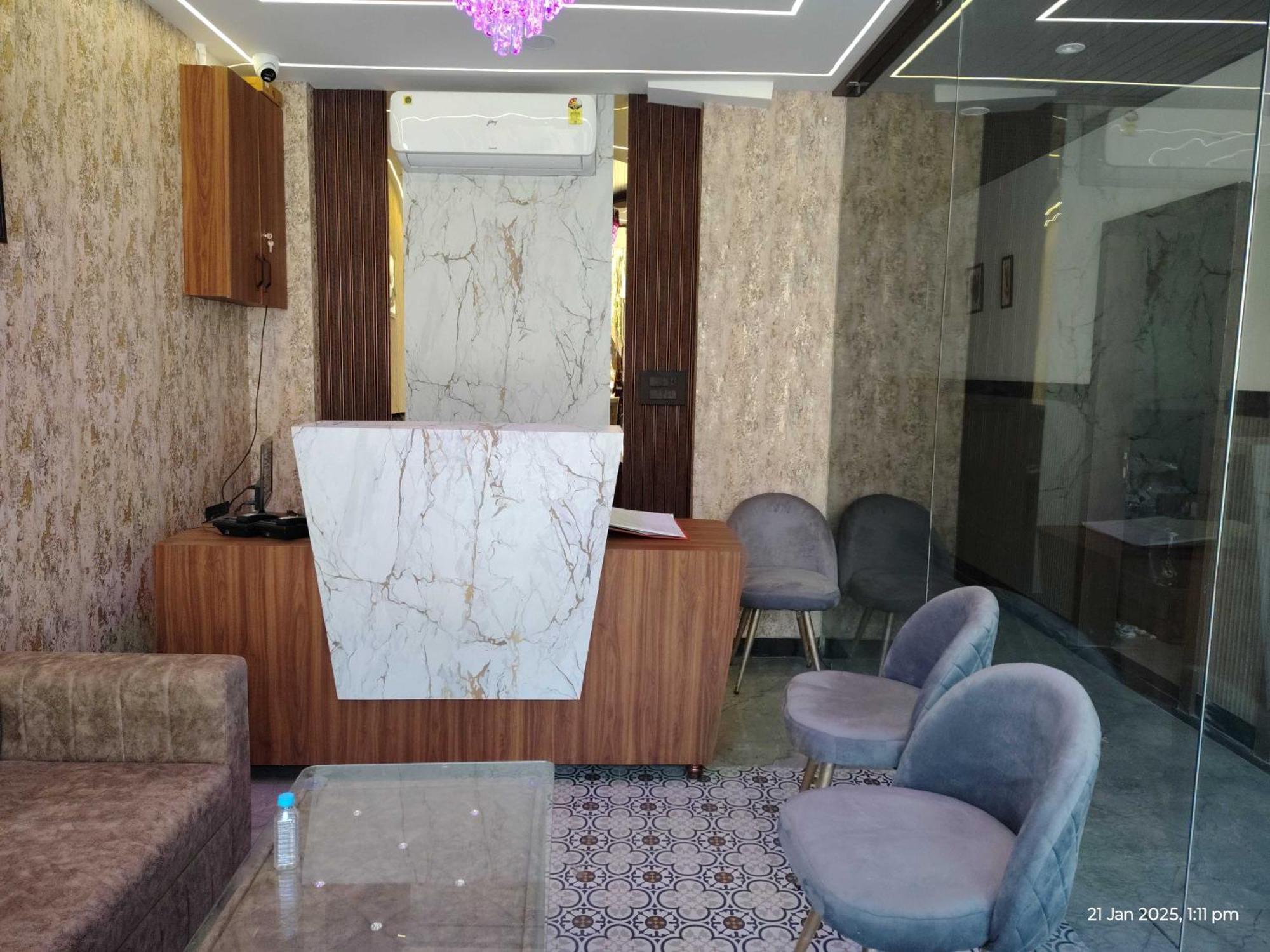 Hotel O The Wings 3*