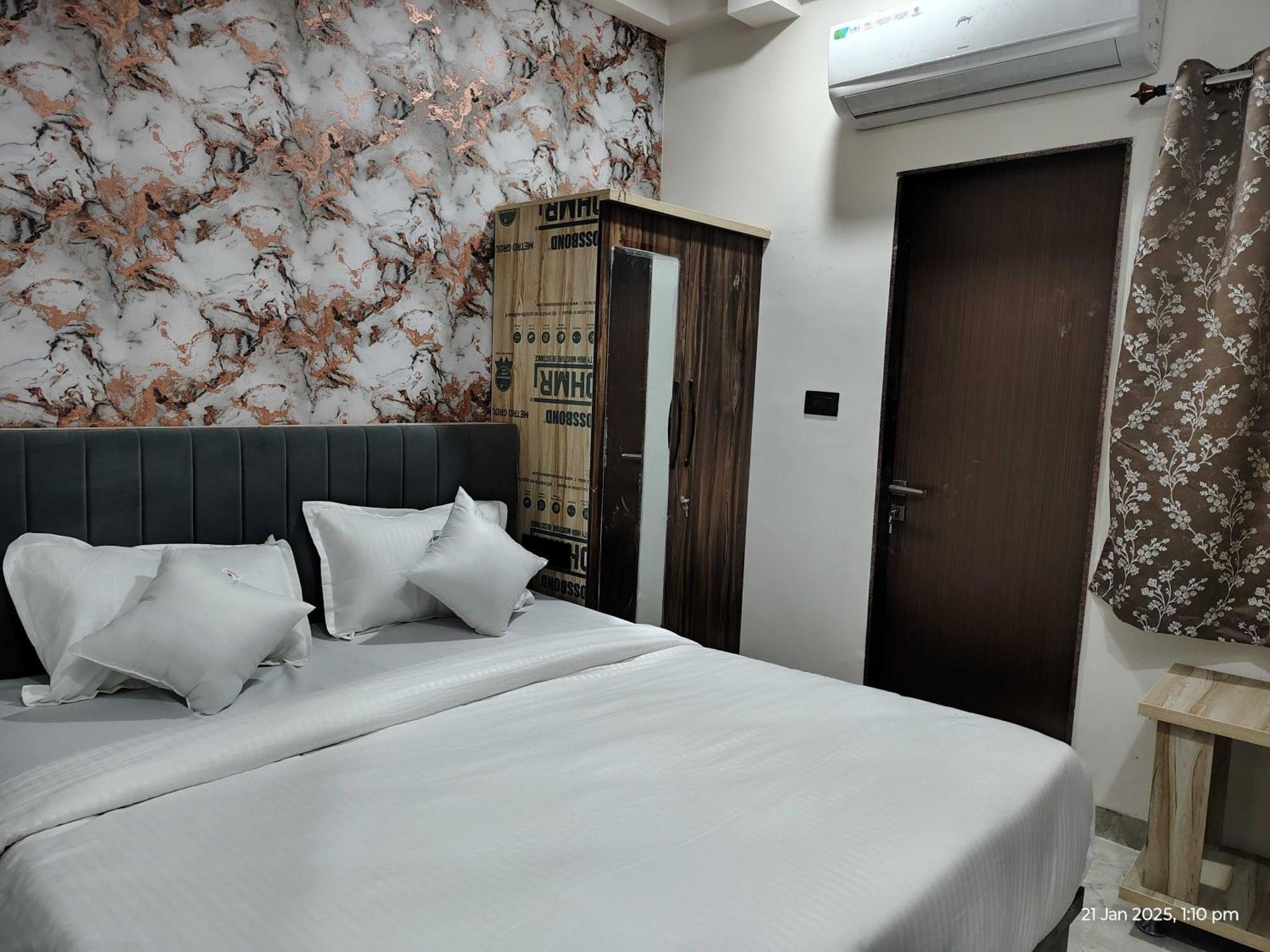 Hotel O The Wings Indore