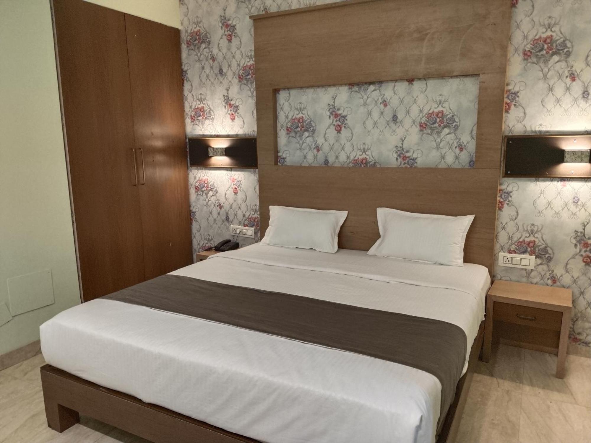 Shiv Chhaya Hotel Indore
