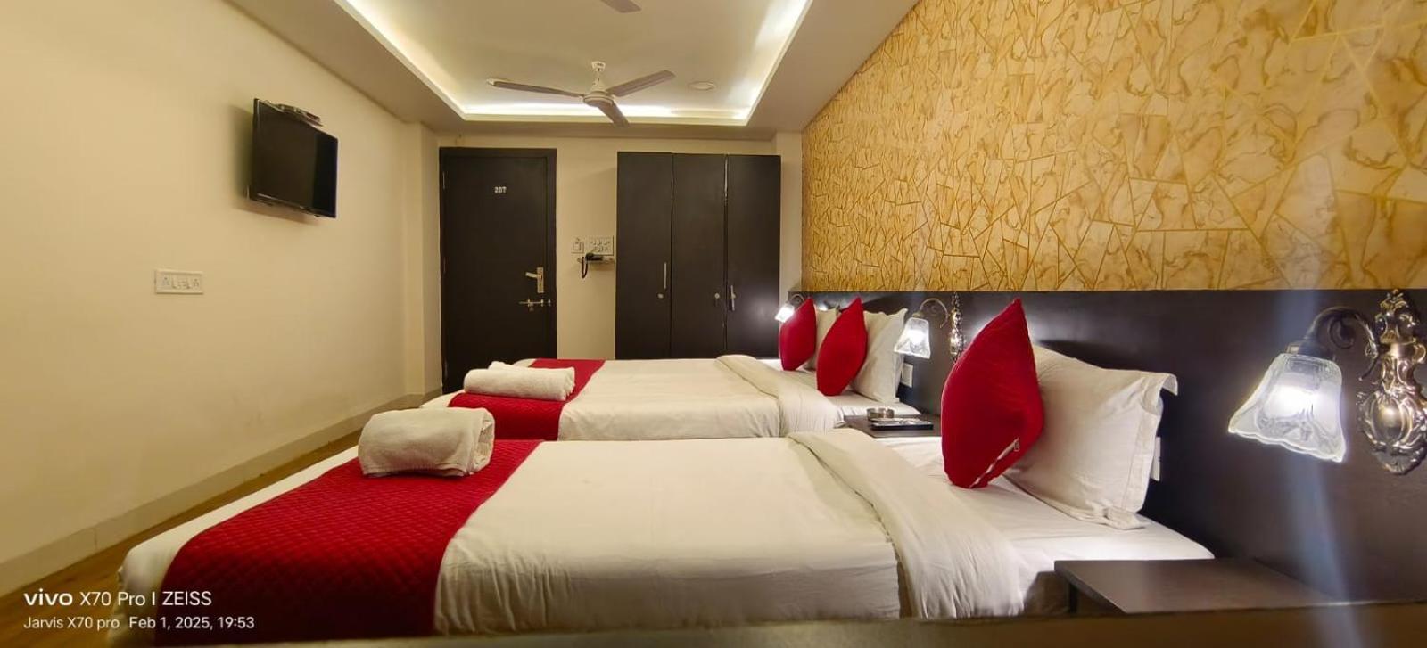 Diamond Residency Hotel 3*
