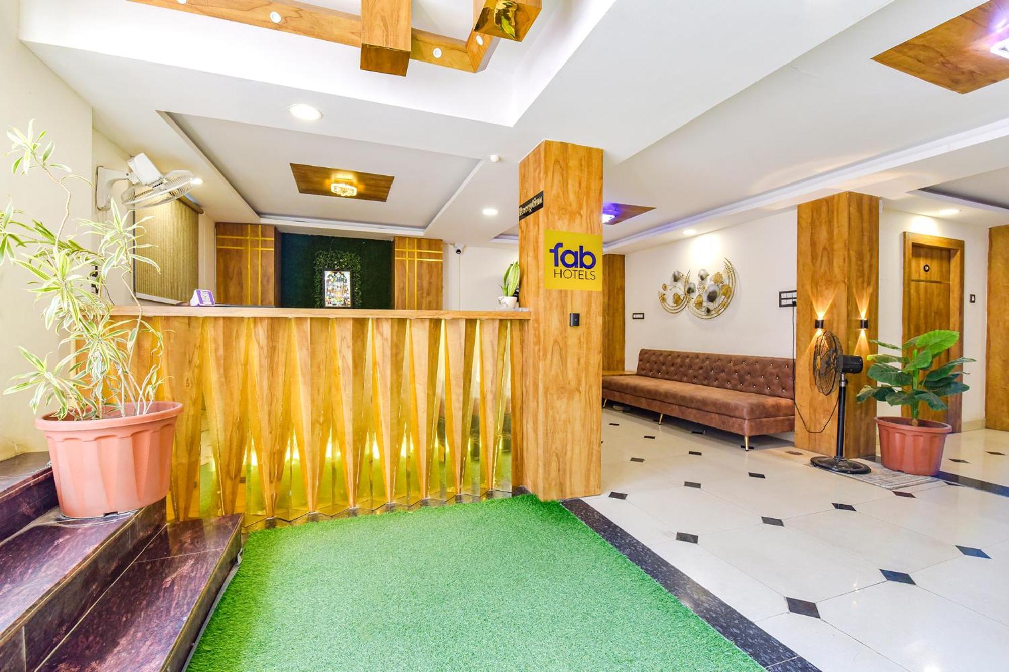 Fabhotel Signor 3*