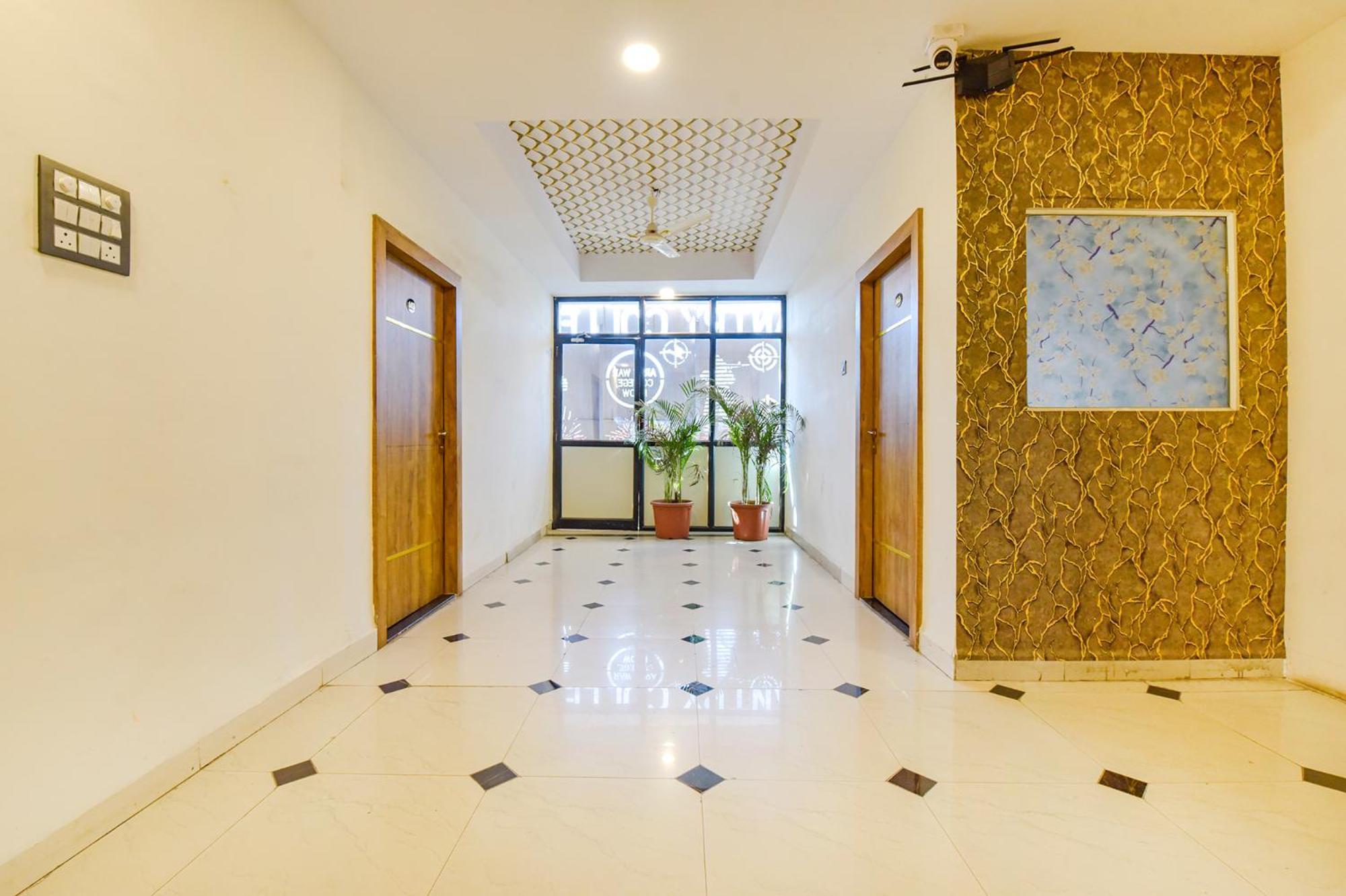 Hotel Fabhotel Signor Indore