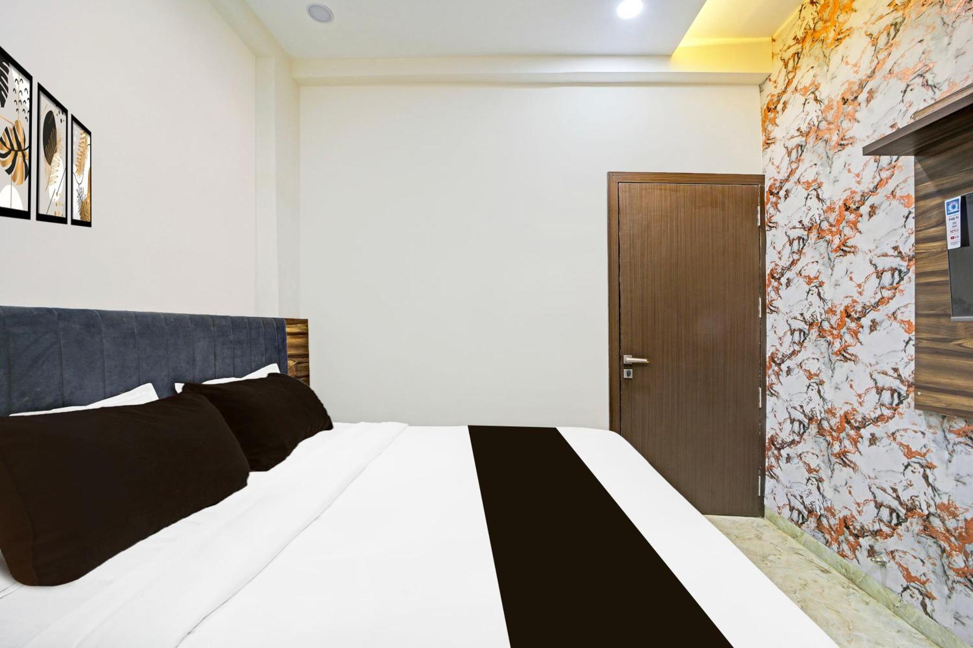 O The Wings Hotel
