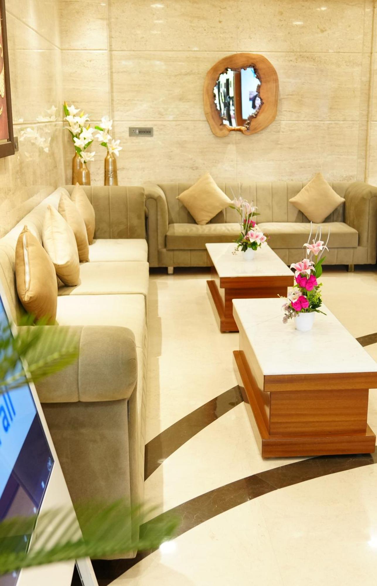 Hotel International Convention Center 4*