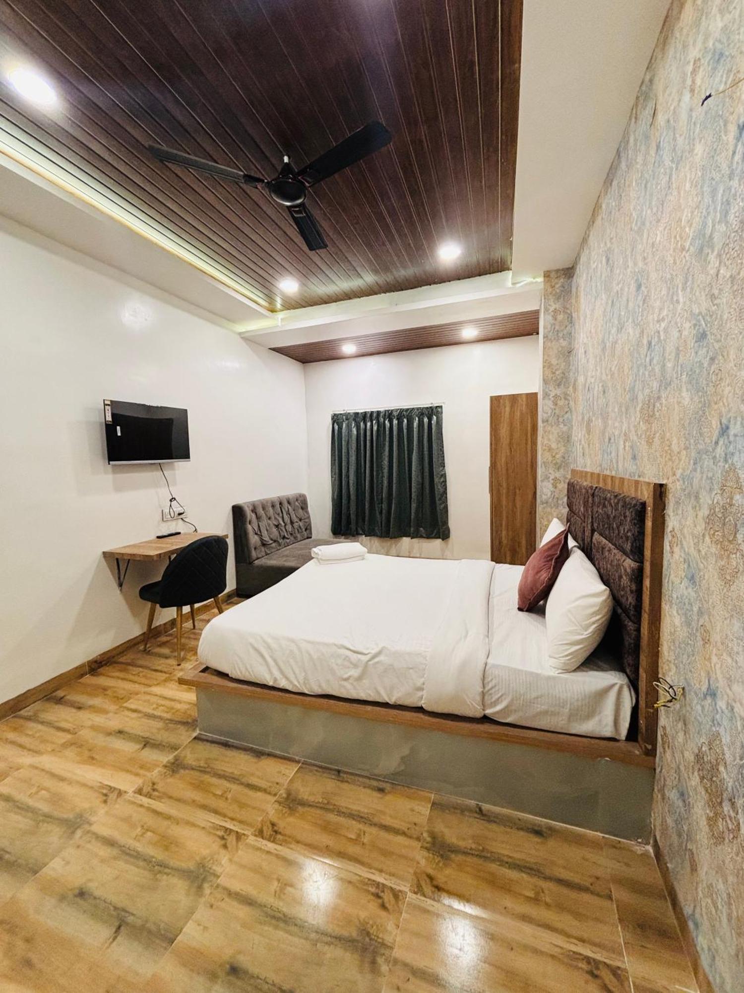 Hotel Vedicvista Indore