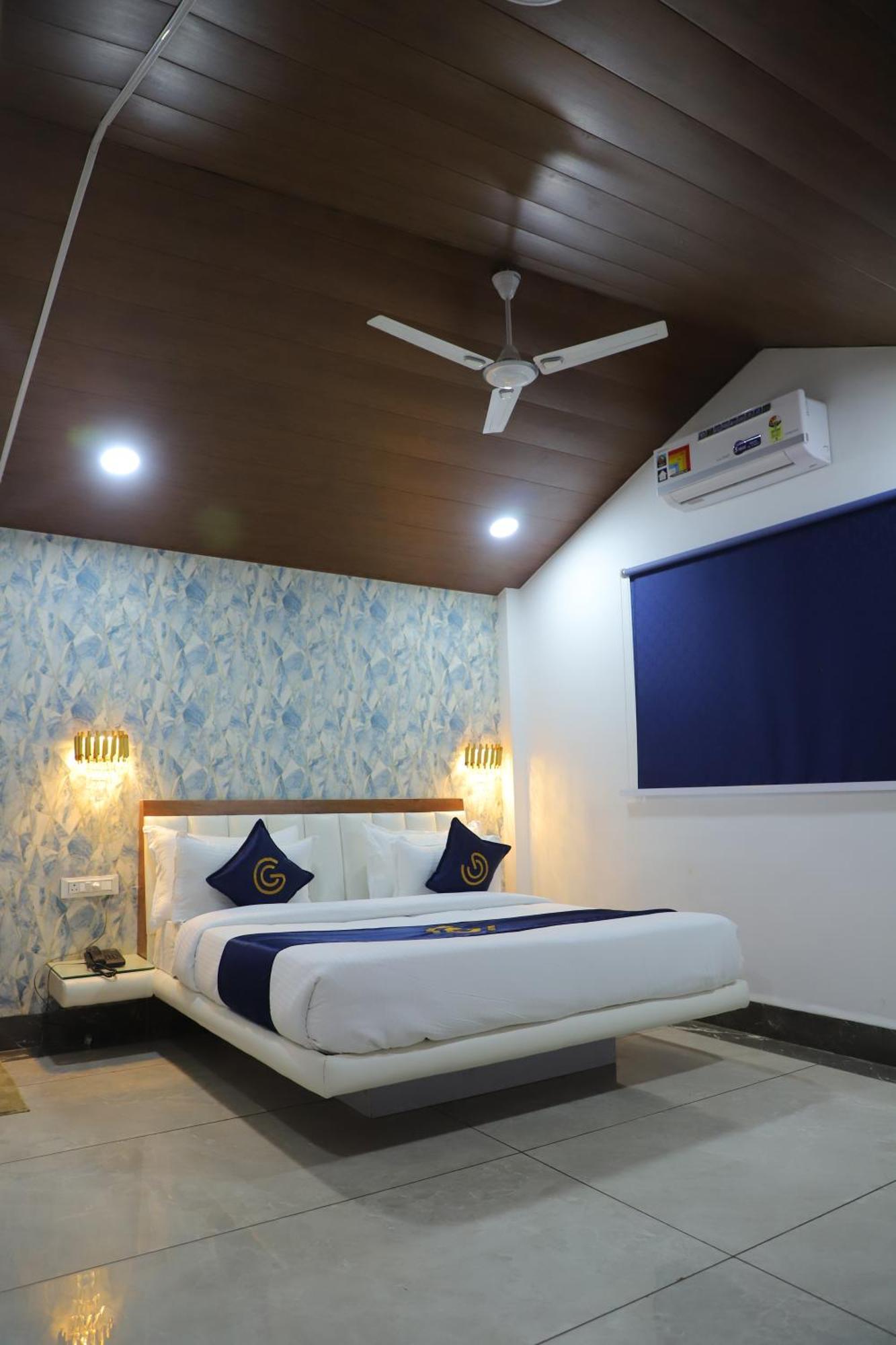 Cosmos Maliblu Resort Indore