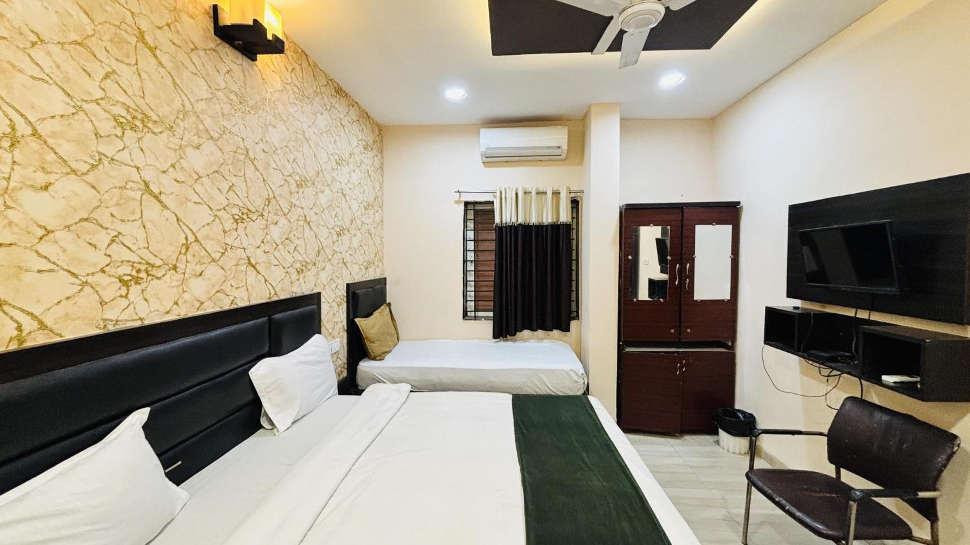Yo94 4* Indore