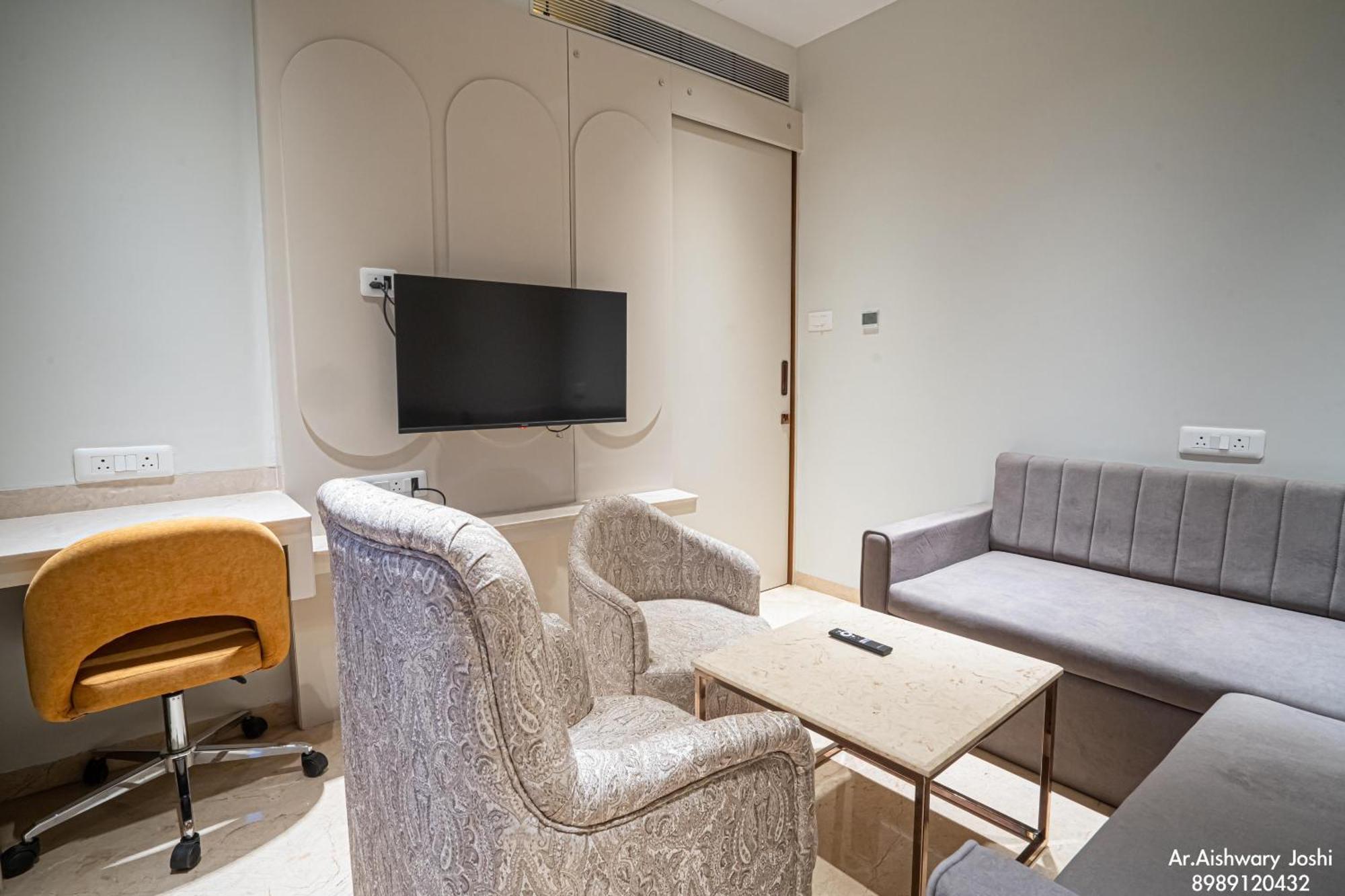Abhinandanam 4* Indore