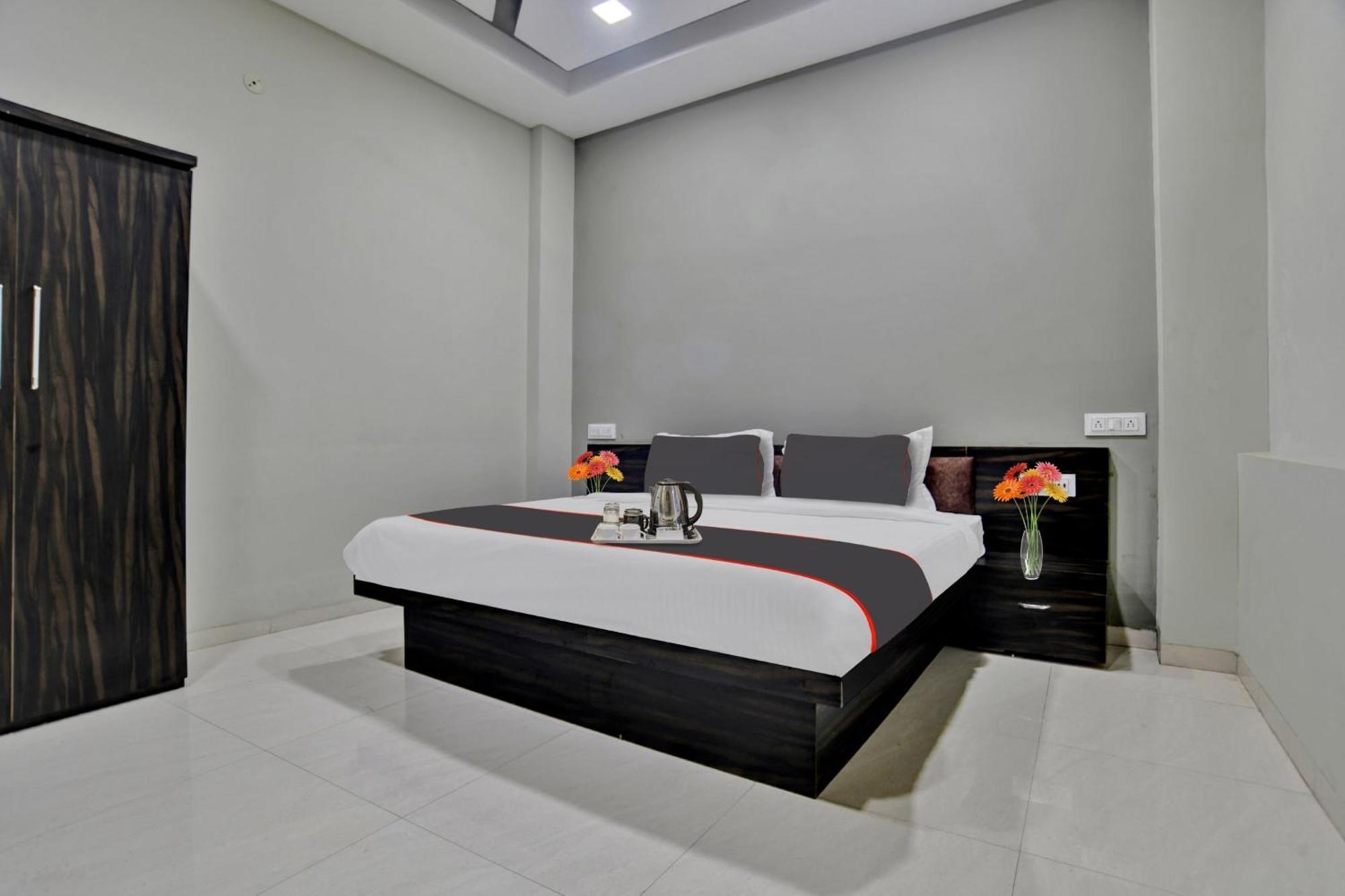 Collection O Heritage Indore