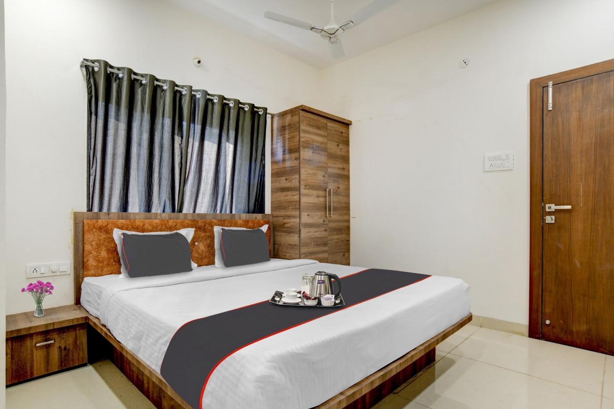 Collection O Task Hotel 4*