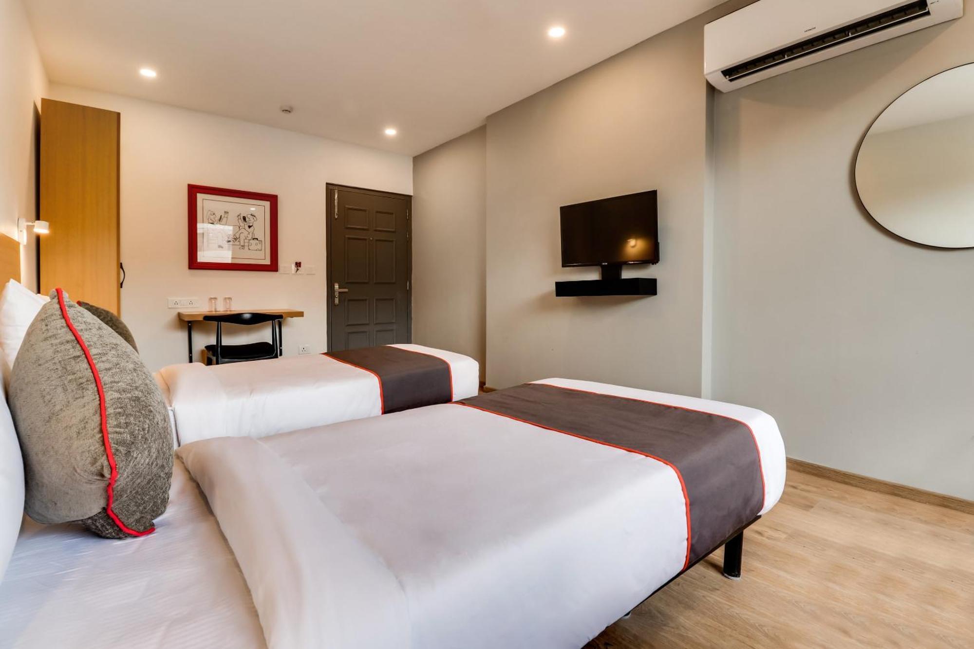 Super Townhouse Gandhi Hall Indore