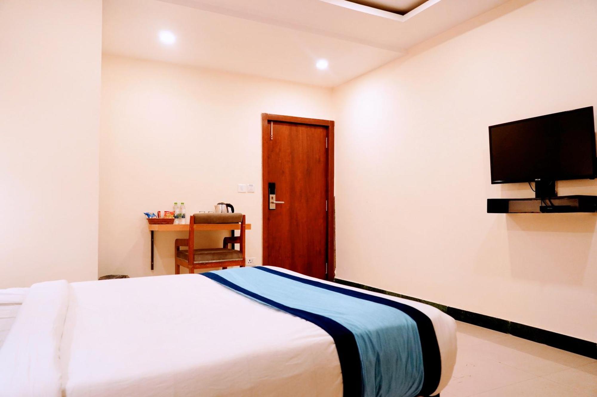 Konark Hotel Indore