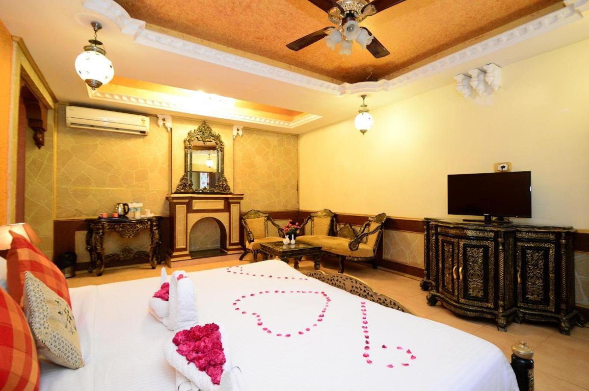 Chokhi Dhani Hotel Indore