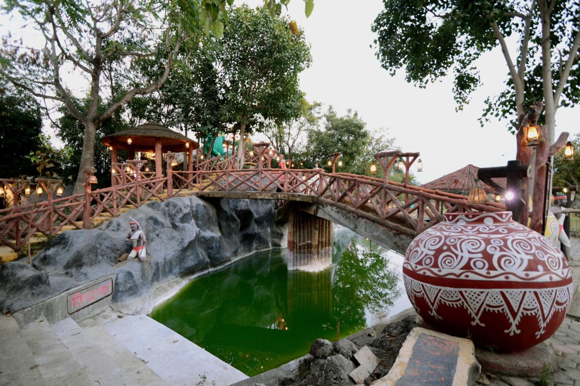 Chokhi Dhani Hotel