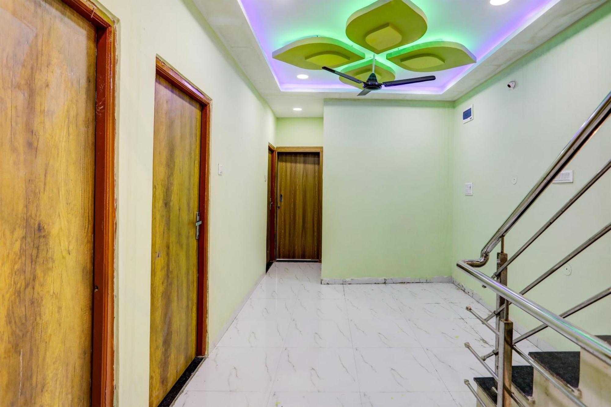 Spot On Ronak Place Hotel
