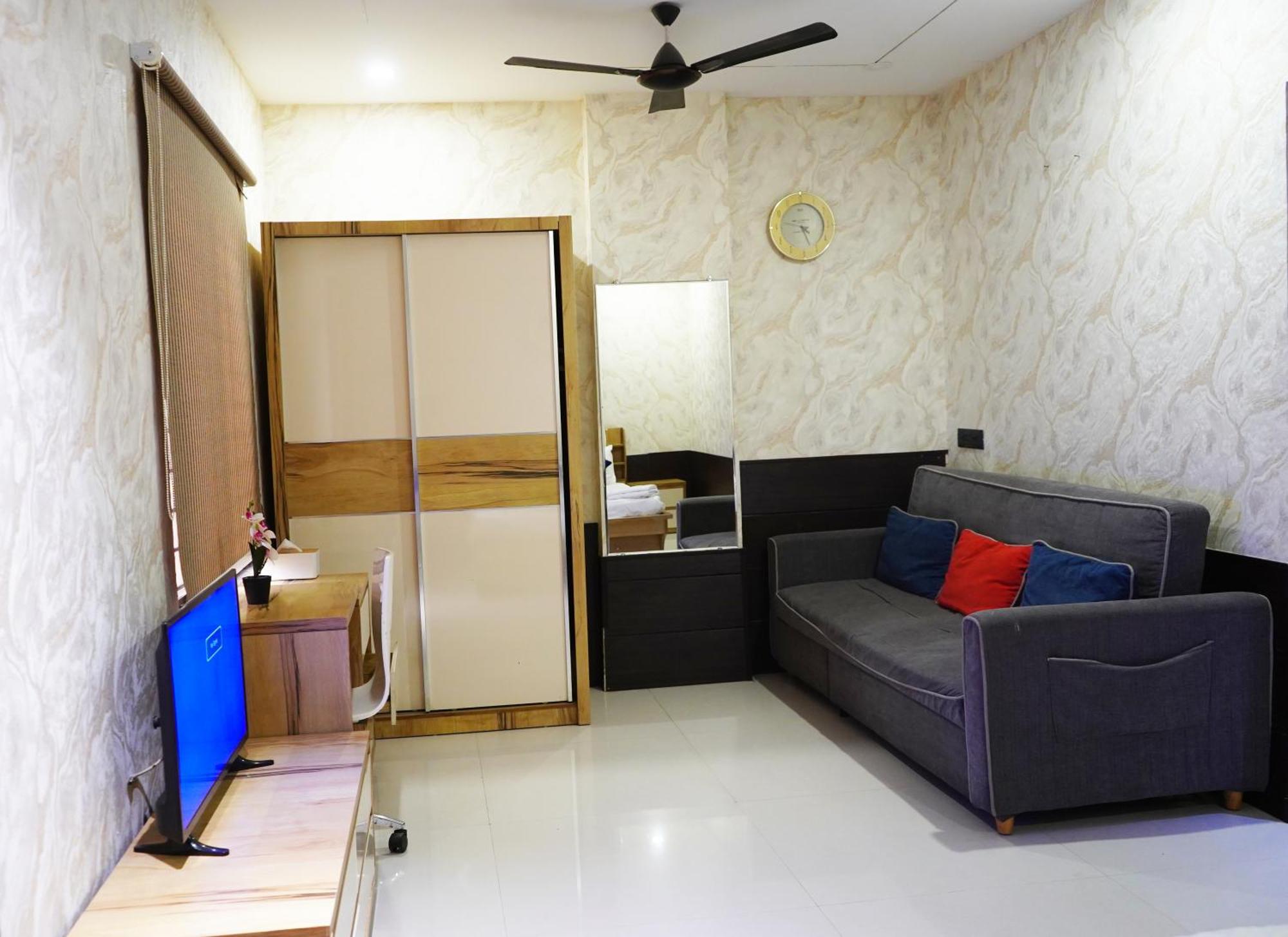 Stay10 Apartment Indore