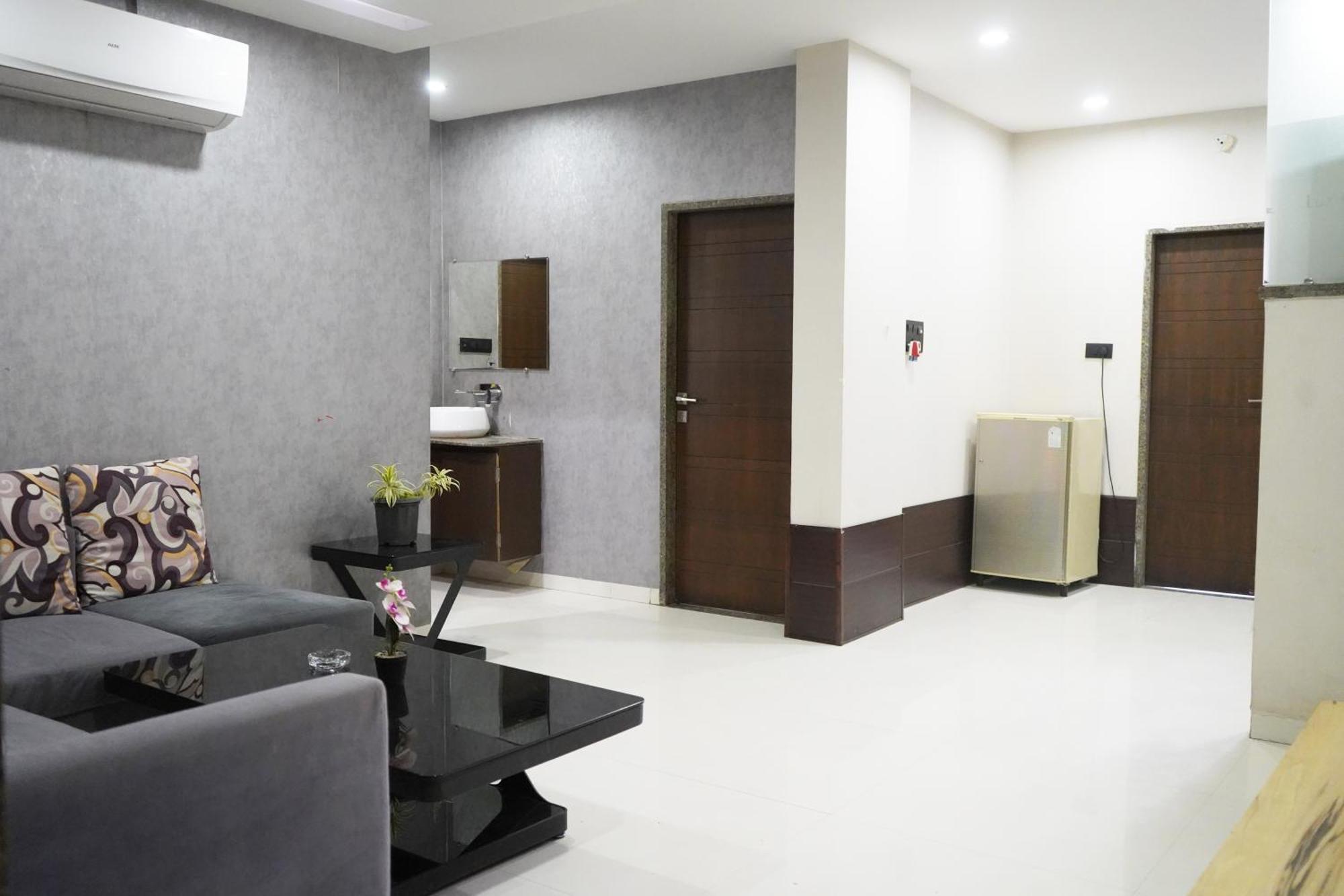 Stay10 Indore