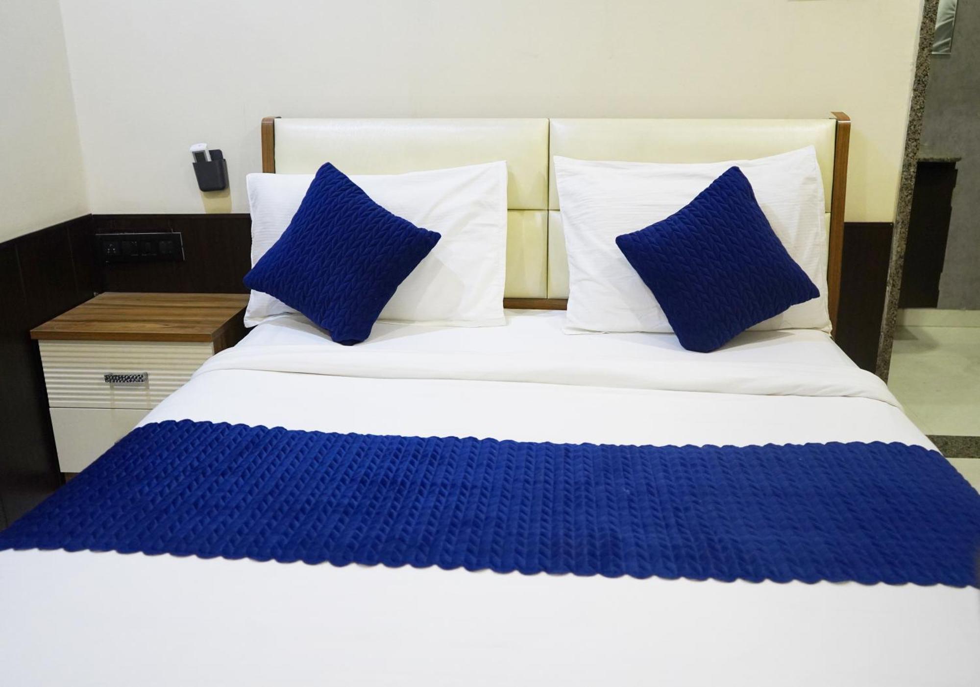 Apartment Stay10 Indore