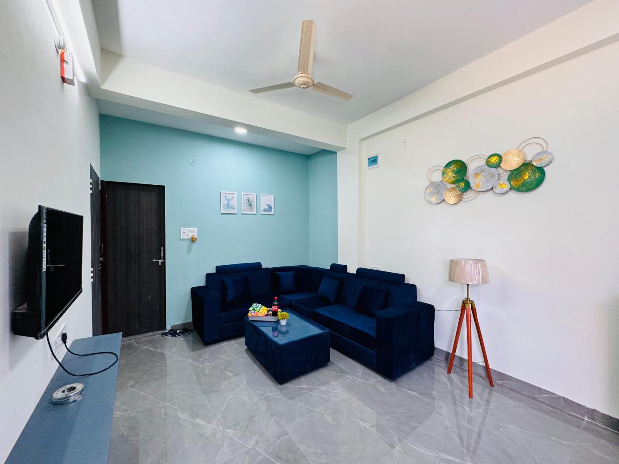Escape 2bhk Near Bombay Hospital