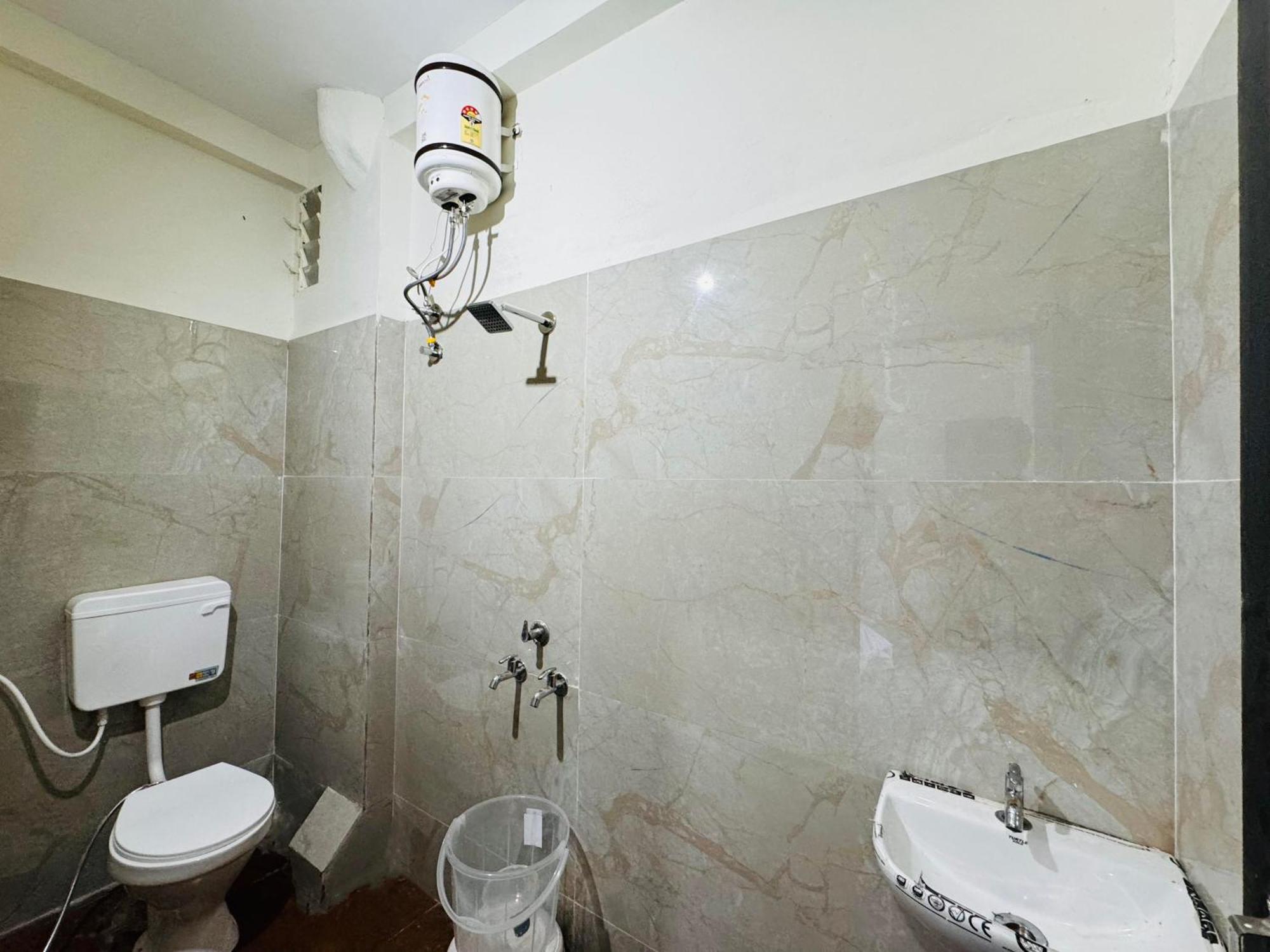 Escape 2bhk Near Bombay Hospital Indore
