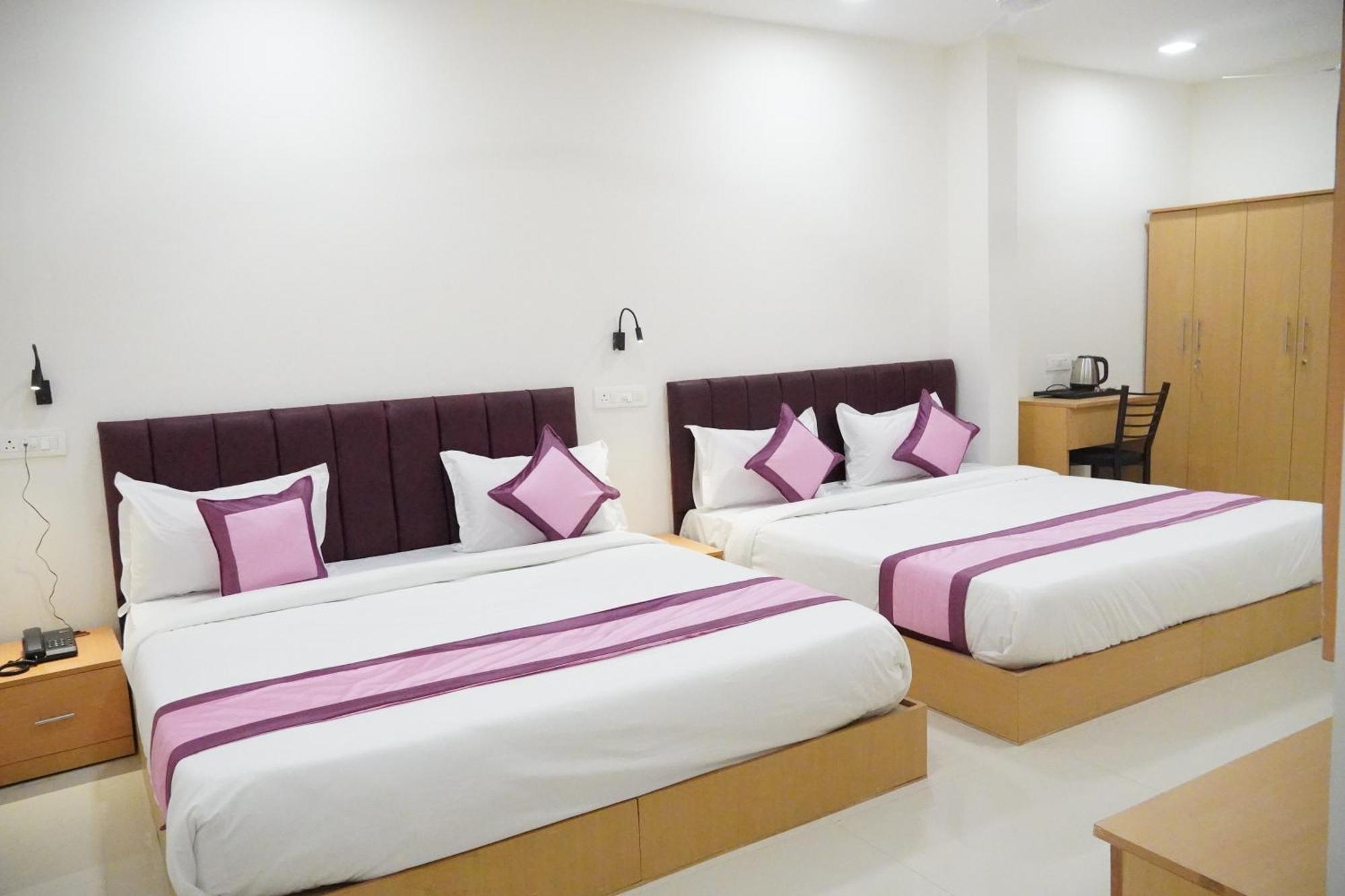 Konark Nest-vijay Nagar 2* Indore