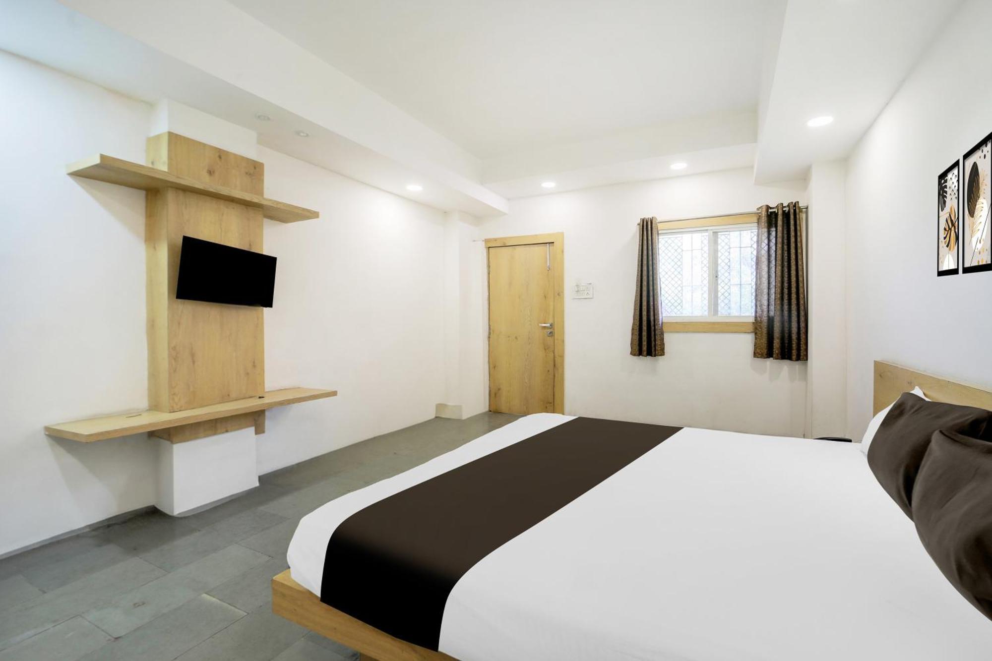 O V K And Associate Hotel