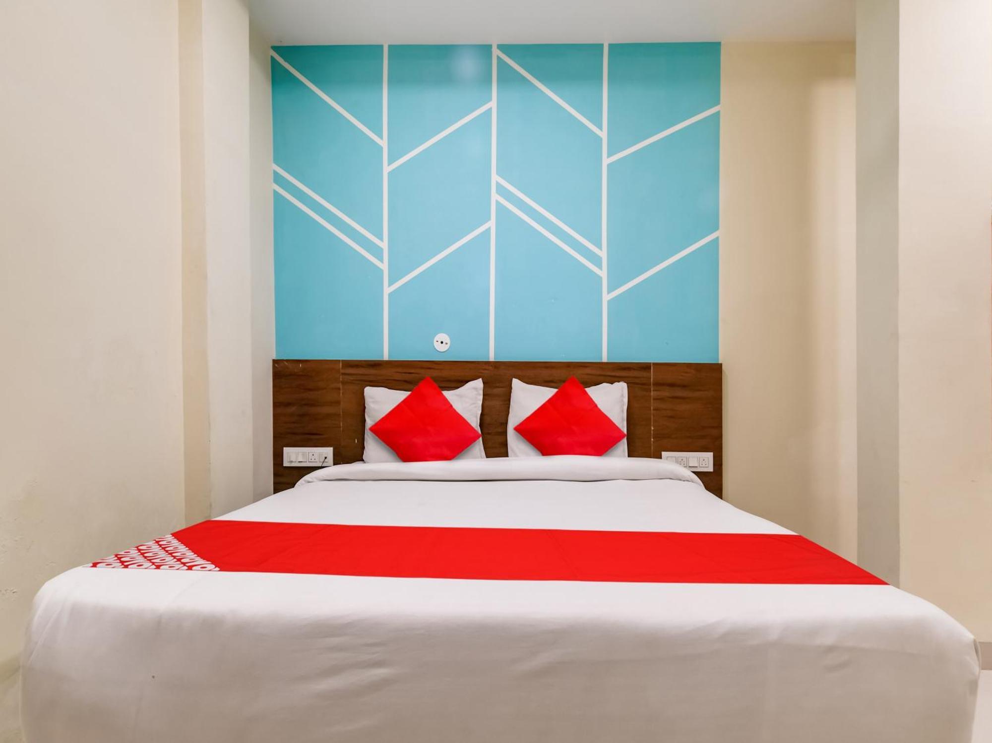 Hotel Shyam 4*