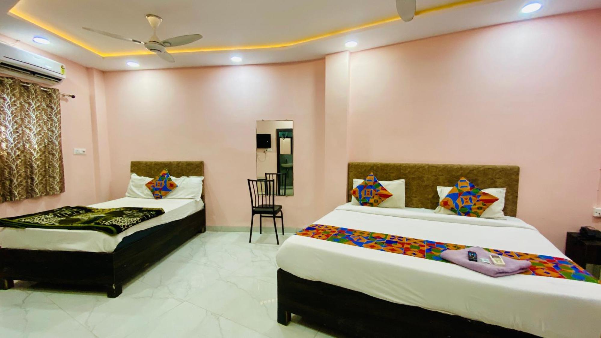 Dev Shree Hotel