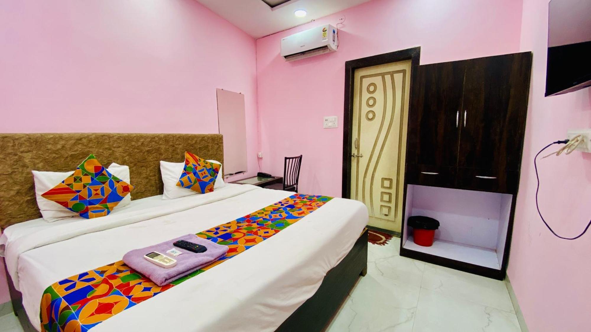 Hotel Dev Shree 3*